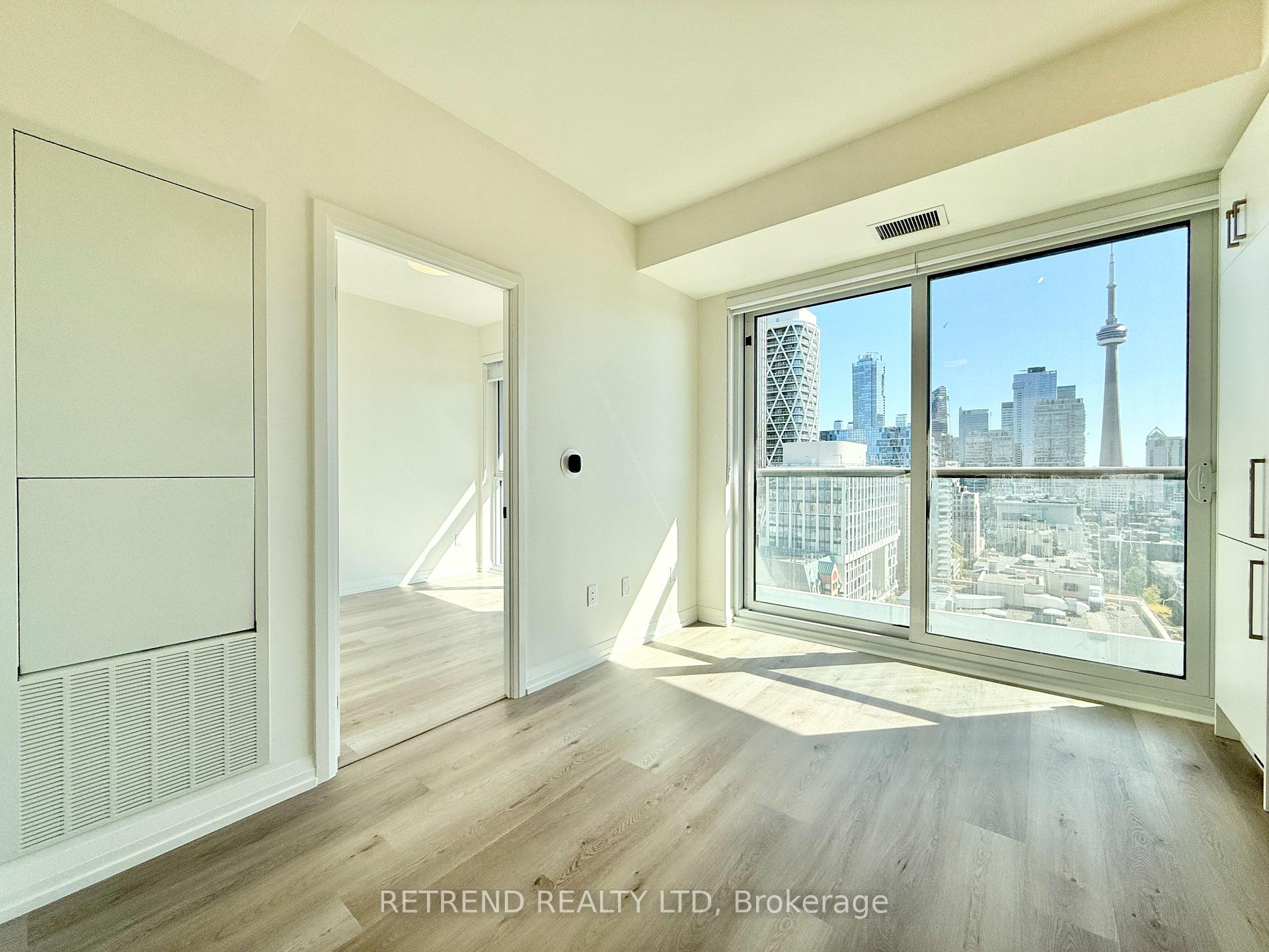 Photo 4 of Unit 1806, 280 Dundas Street W, Toronto, Kensington-Chinatown — HOMEH