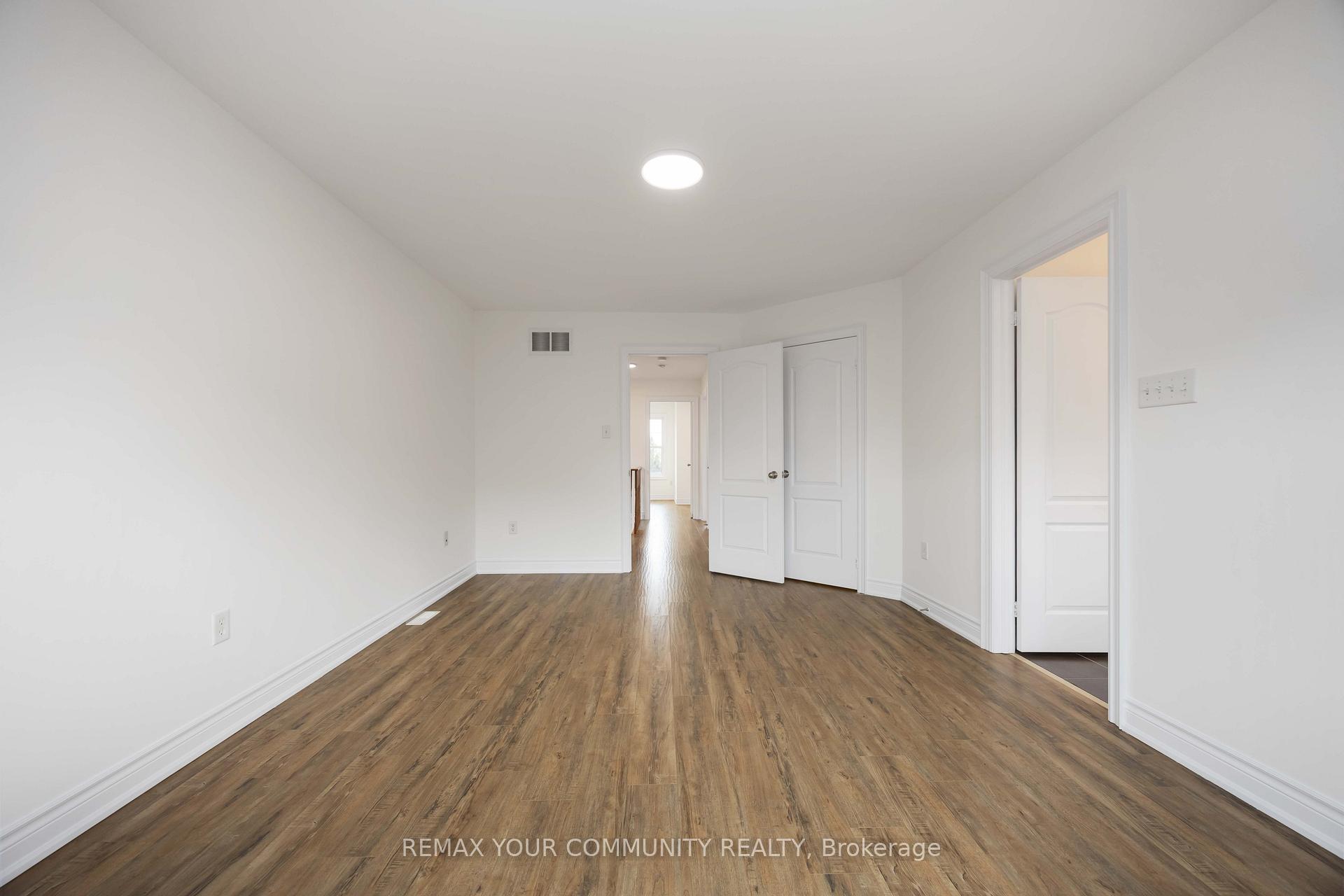Photo 20 of 17 Latitude Lane, Whitchurch-Stouffville, Stouffville — HOMEH