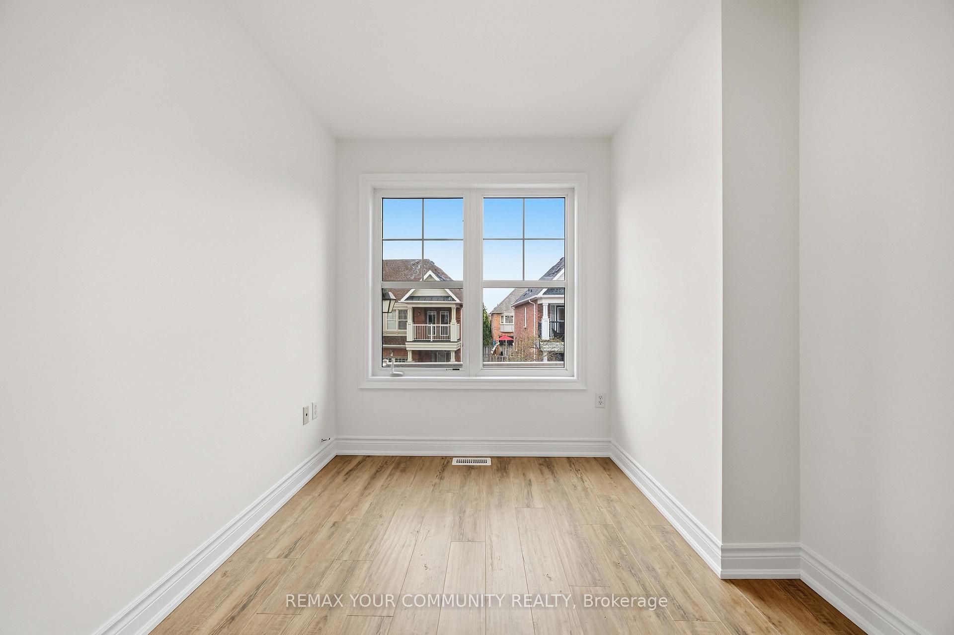 Photo 28 of 17 Latitude Lane, Whitchurch-Stouffville, Stouffville — HOMEH