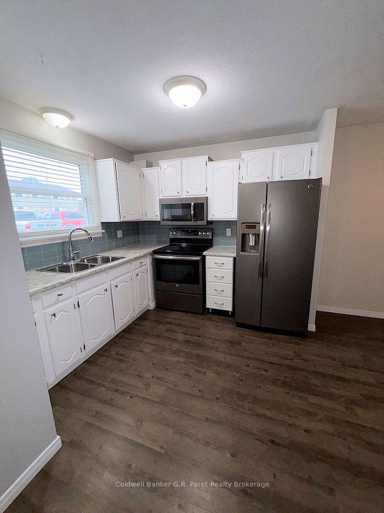 Photo 3 of Unit 3, 150 Concession Street E, Tillsonburg — HOMEH