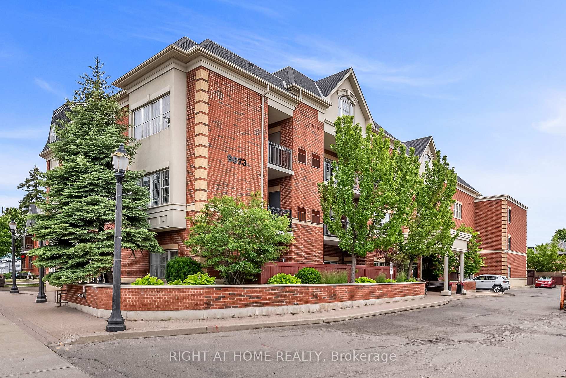 Photo of Unit 206, 9973 Keele Street