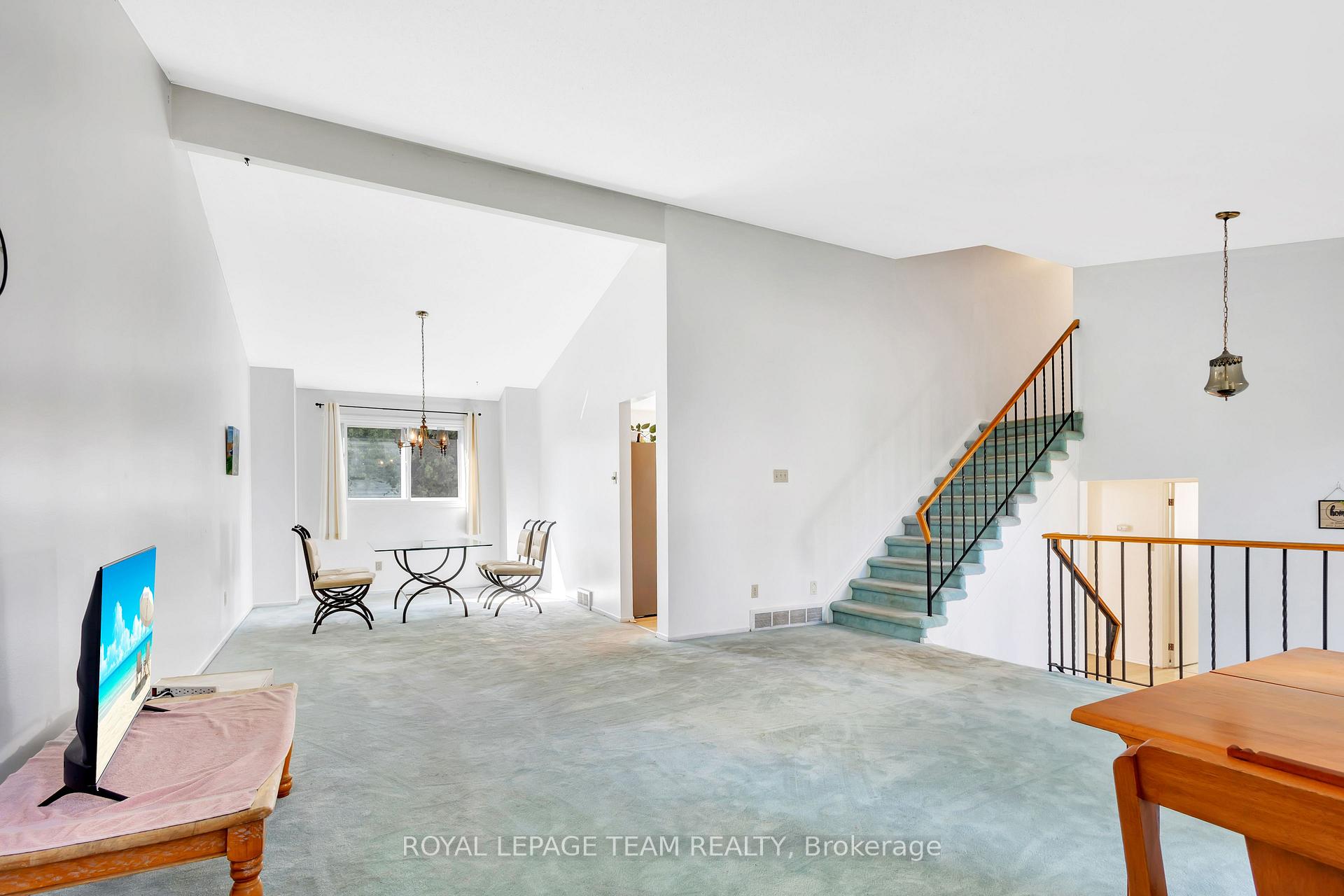 Photo 6 of 50 Equestrian Drive, Ottawa, Kanata - Bridlewood — HOMEH