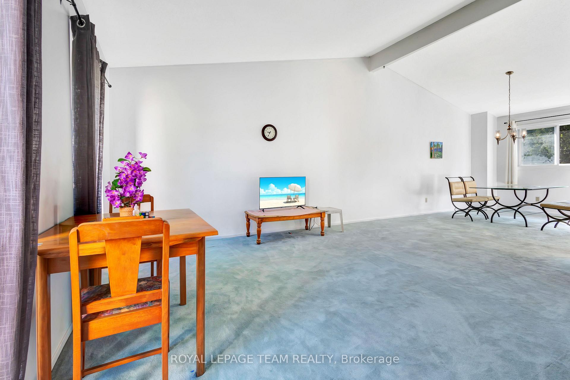 Photo 8 of 50 Equestrian Drive, Ottawa, Kanata - Bridlewood — HOMEH