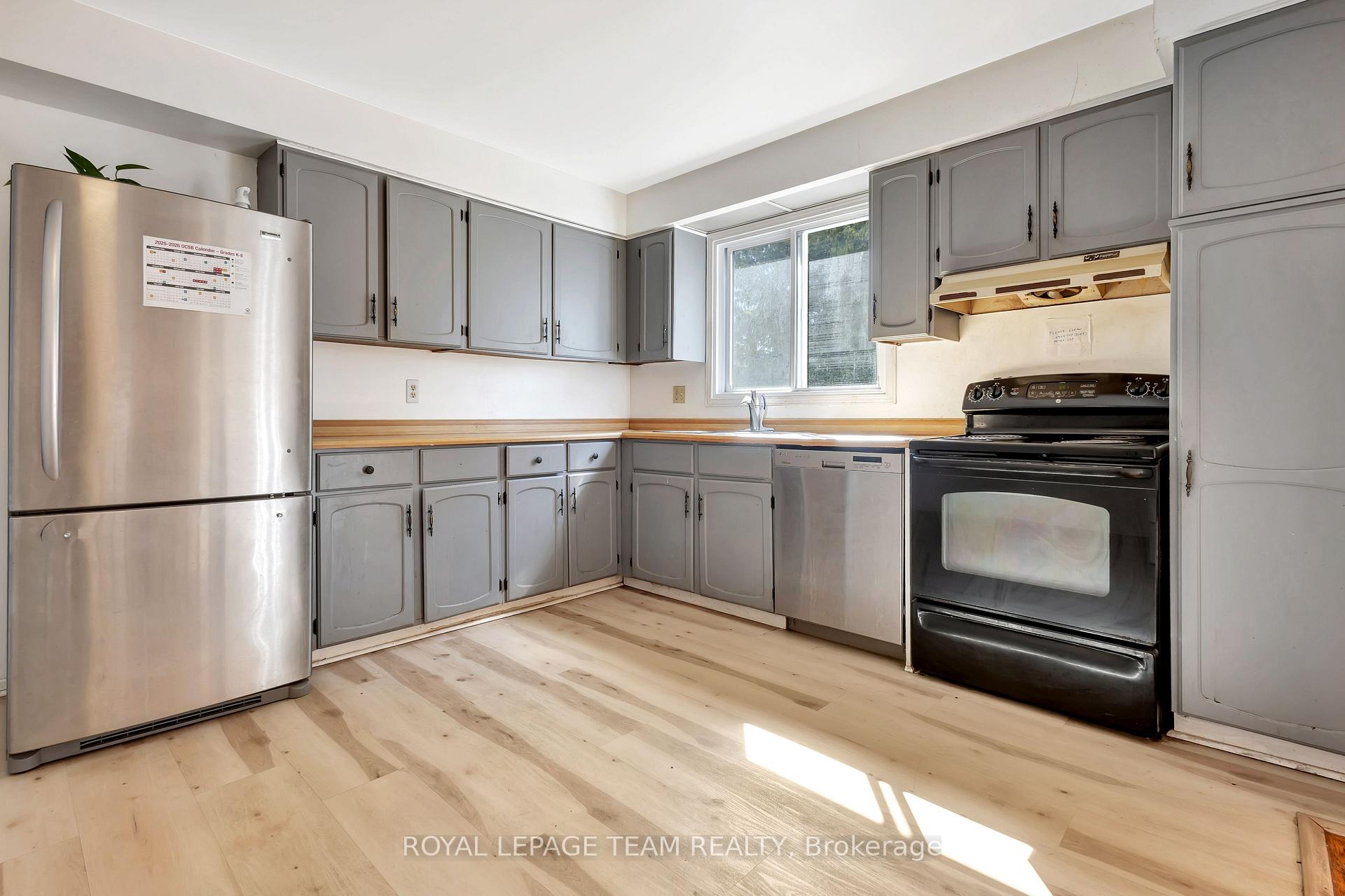 Photo 11 of 50 Equestrian Drive, Ottawa, Kanata - Bridlewood — HOMEH