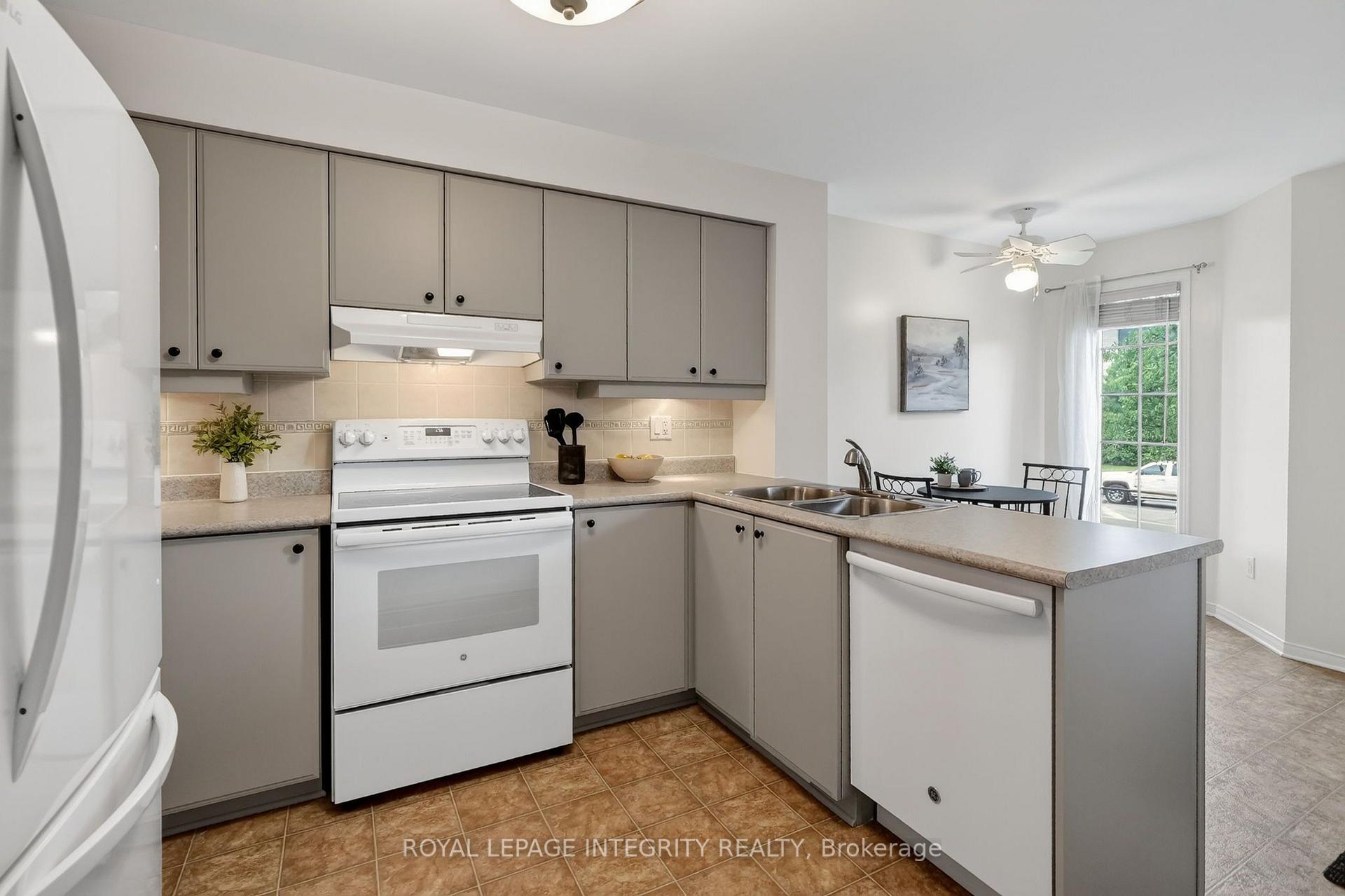 Photo 9 of 795 Longfields Drive, Ottawa, Barrhaven - Longfields — HOMEH
