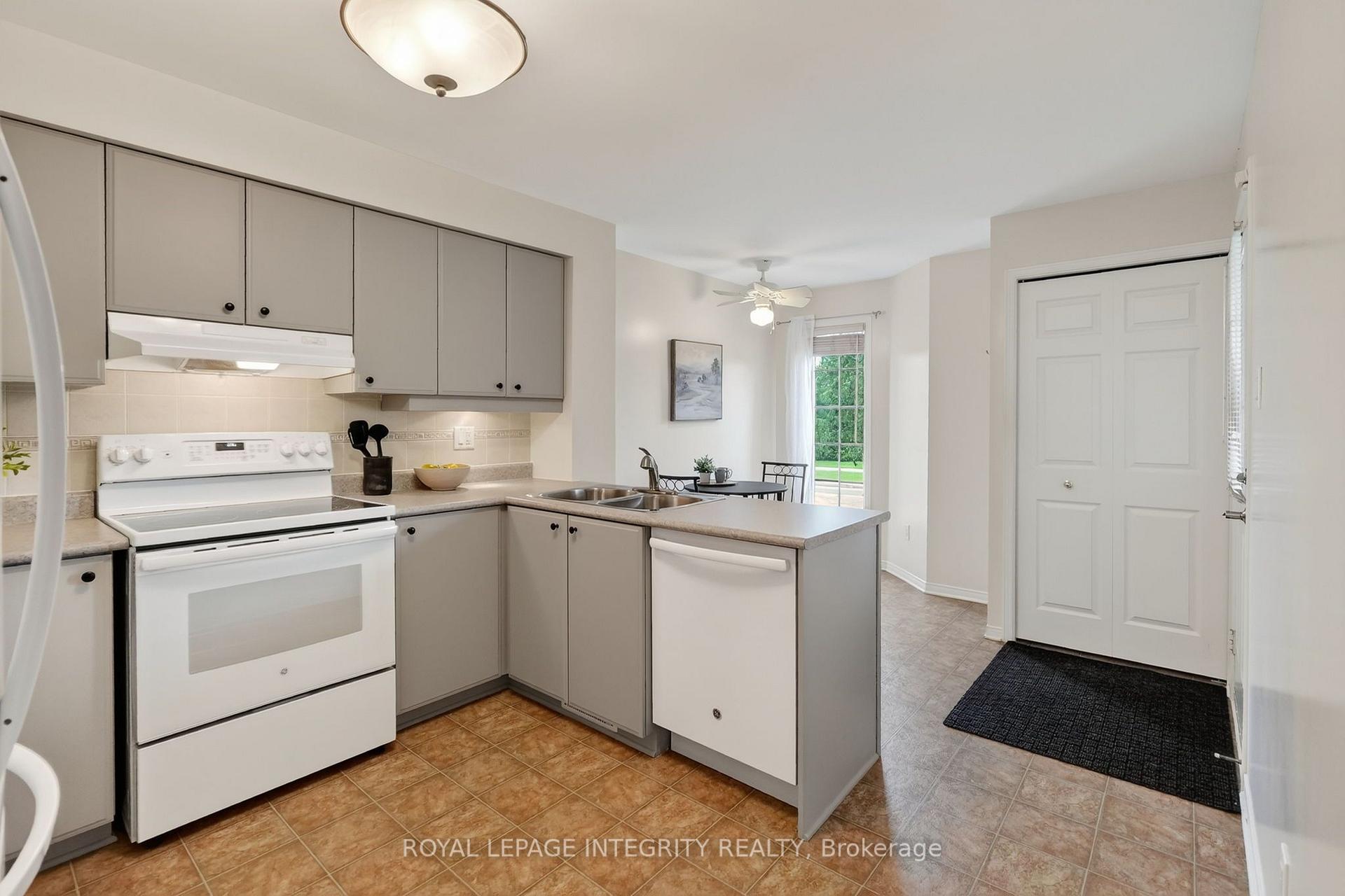 Photo 10 of 795 Longfields Drive, Ottawa, Barrhaven - Longfields — HOMEH