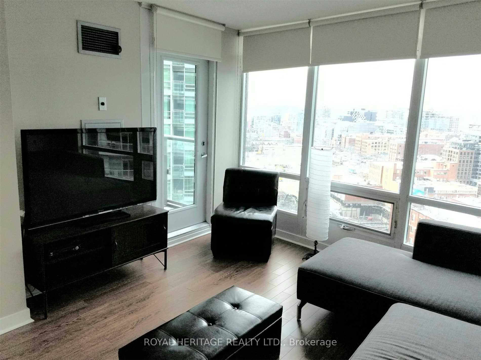 Photo 4 of Unit 2312, 373 Front Street W, Toronto, Waterfront Communities — HOMEH