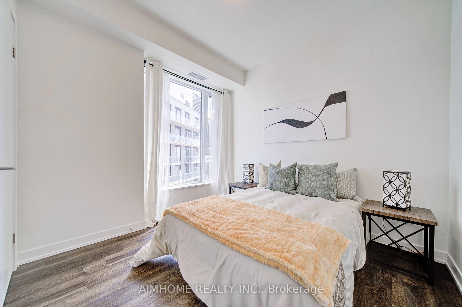 Photo 10 of Unit 829, 2 David Eyer Road E, Richmond Hill, Rural Richmond Hill — HOMEH