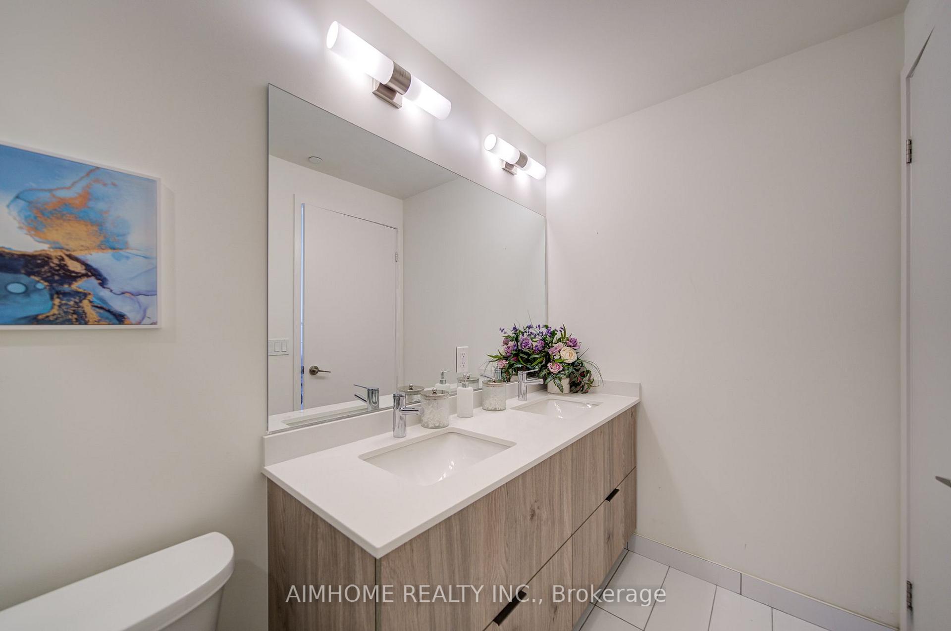 Photo 17 of Unit 829, 2 David Eyer Road E, Richmond Hill, Rural Richmond Hill — HOMEH