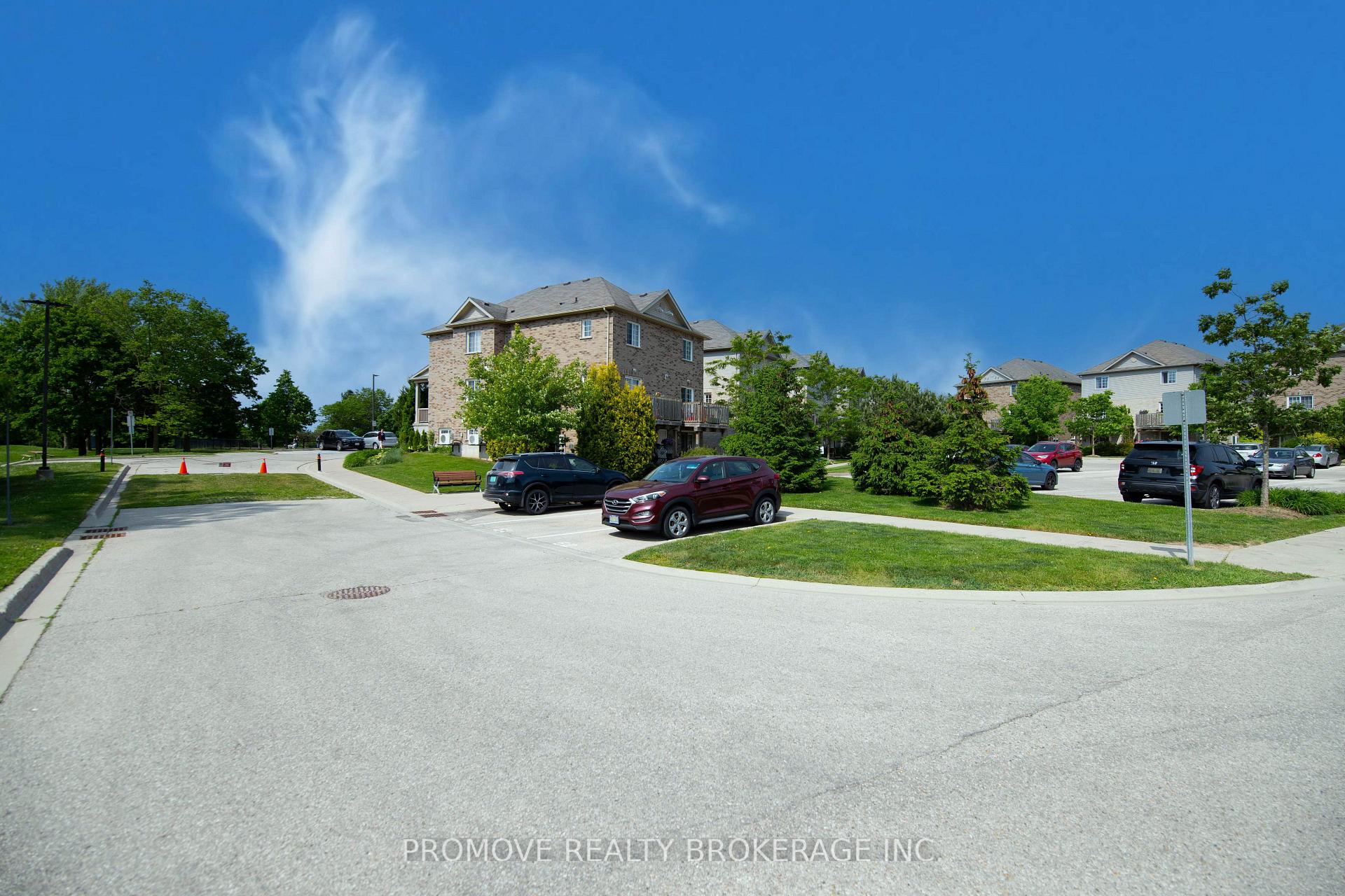 Photo 6 of Unit 121, 35 Mountford Drive, Guelph, Grange Road — HOMEH