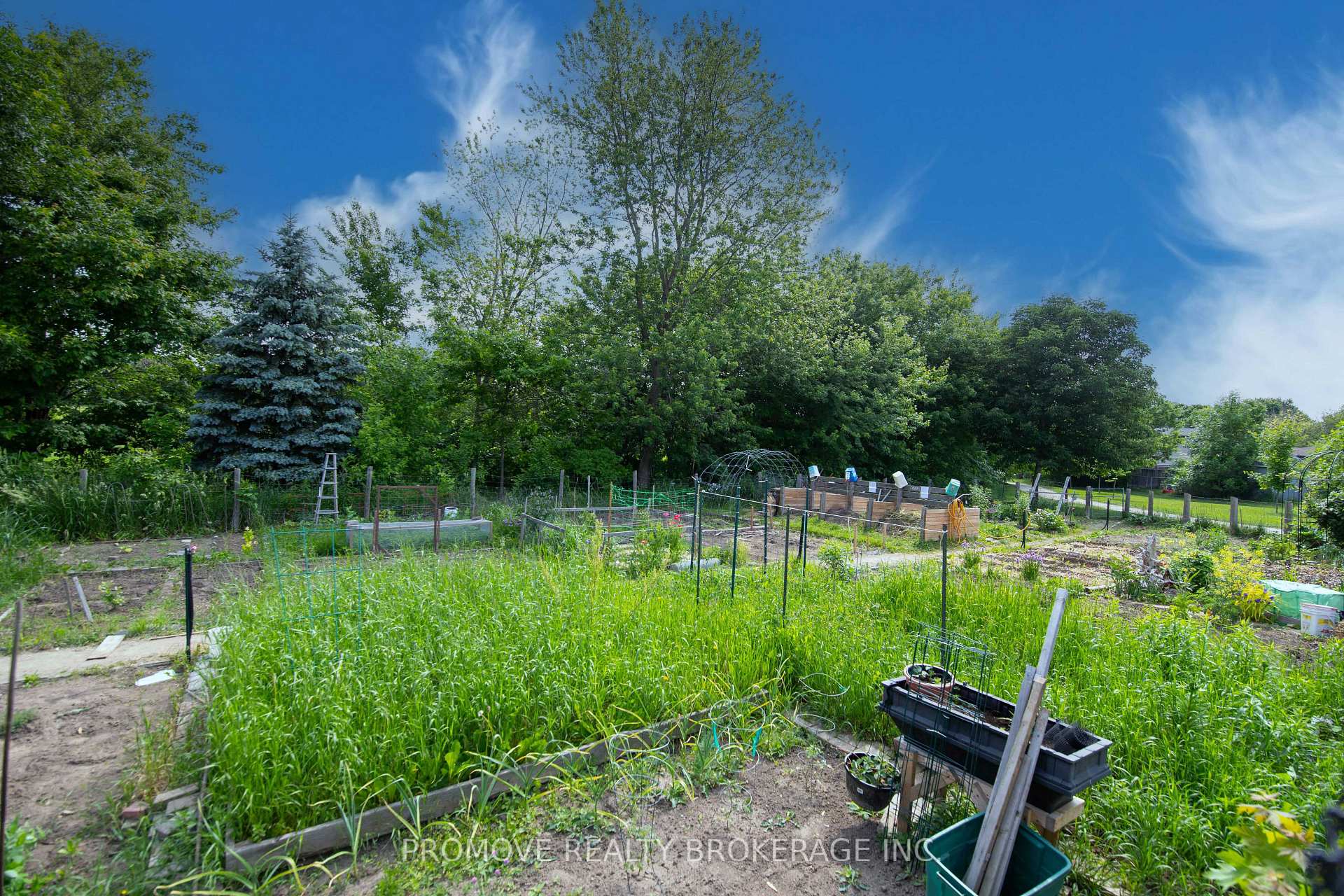 Photo 10 of Unit 121, 35 Mountford Drive, Guelph, Grange Road — HOMEH