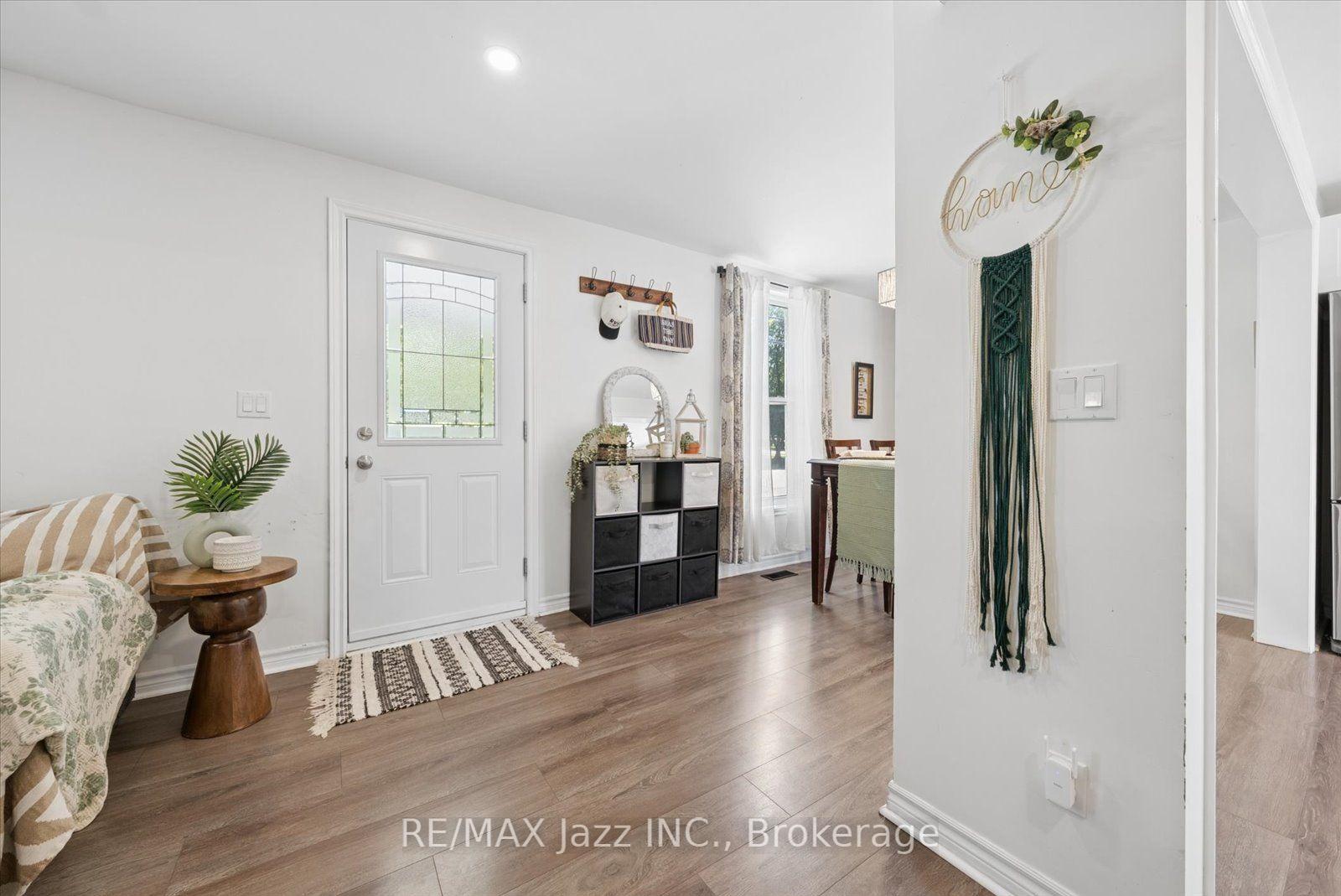 Photo 5 of 360 Mill Street, Brock, Beaverton — HOMEH