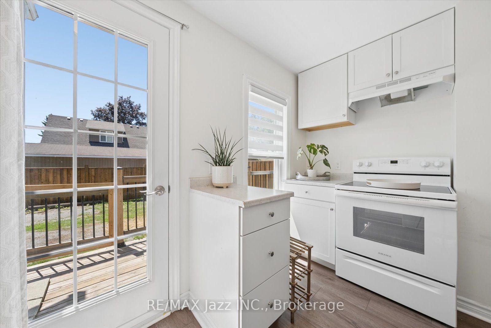 Photo 18 of 360 Mill Street, Brock, Beaverton — HOMEH