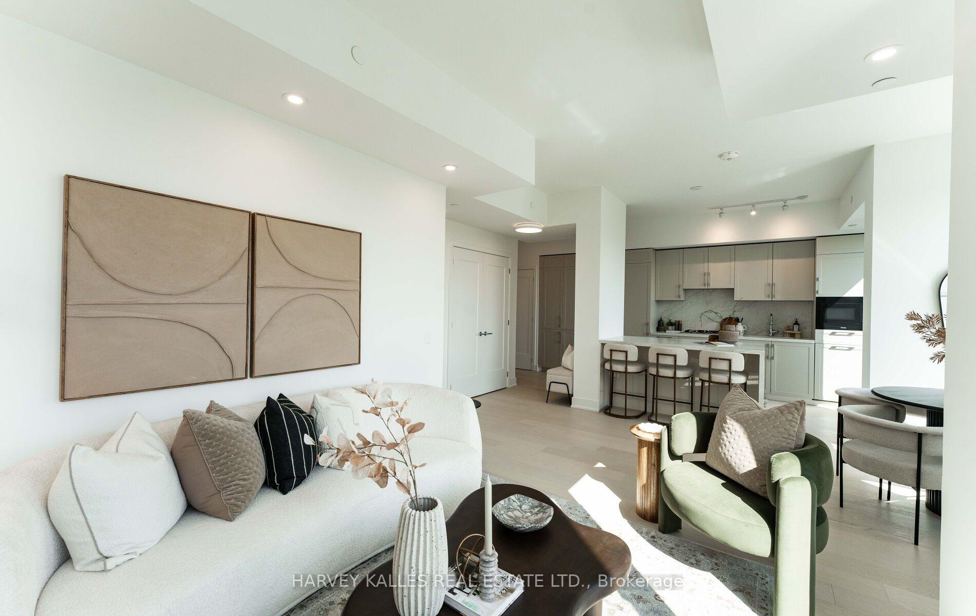 Photo 7 of Unit LPH2, 8 Manor Road, Toronto, Yonge-Eglinton — HOMEH