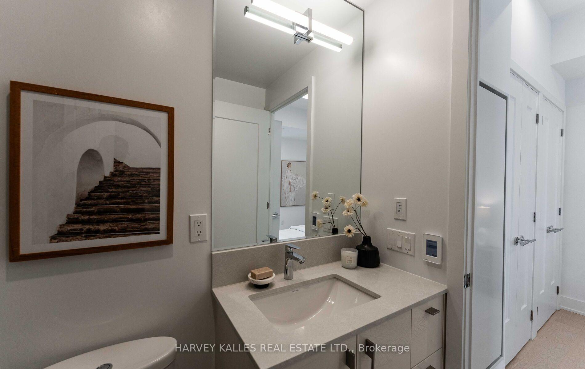 Photo 25 of Unit LPH2, 8 Manor Road, Toronto, Yonge-Eglinton — HOMEH