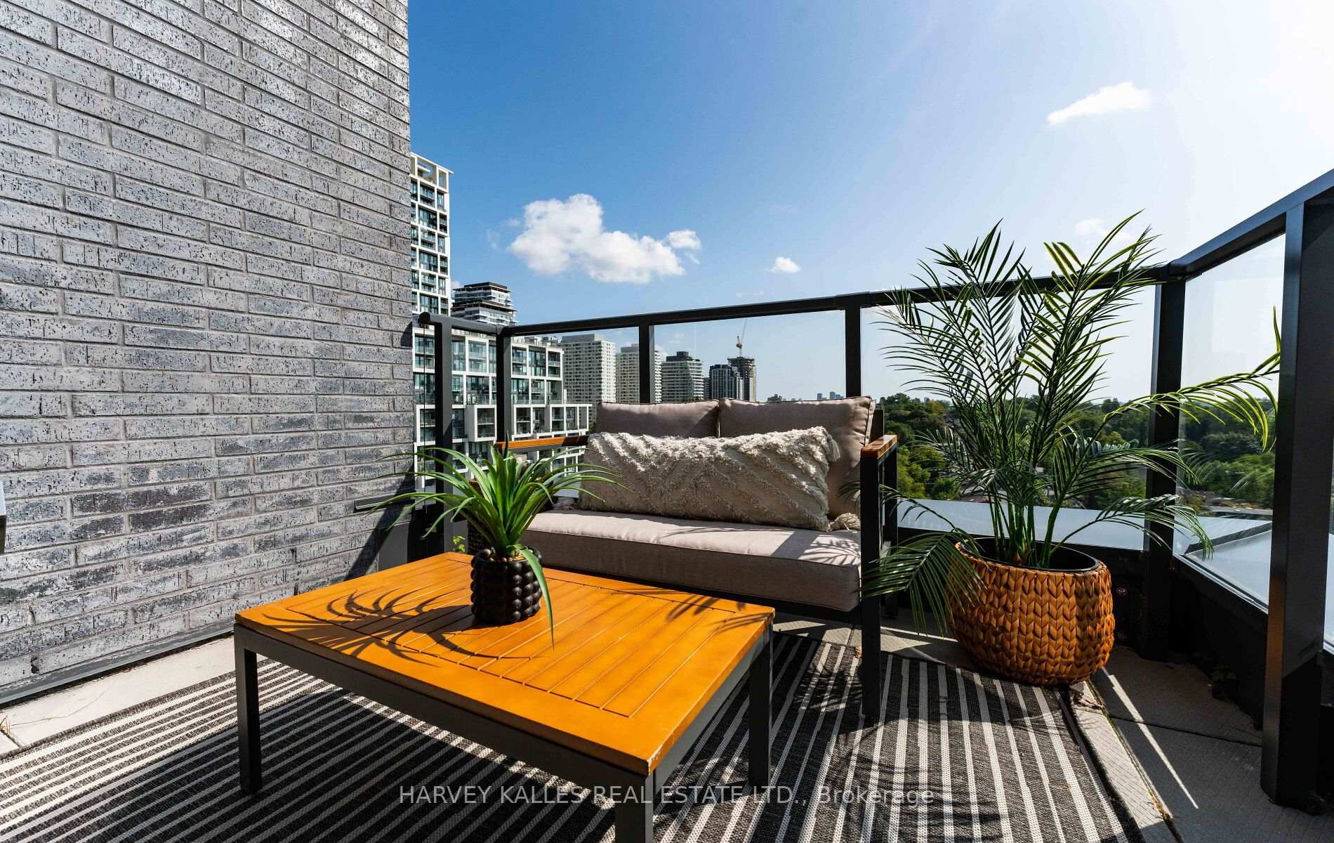 Photo 28 of Unit LPH2, 8 Manor Road, Toronto, Yonge-Eglinton — HOMEH
