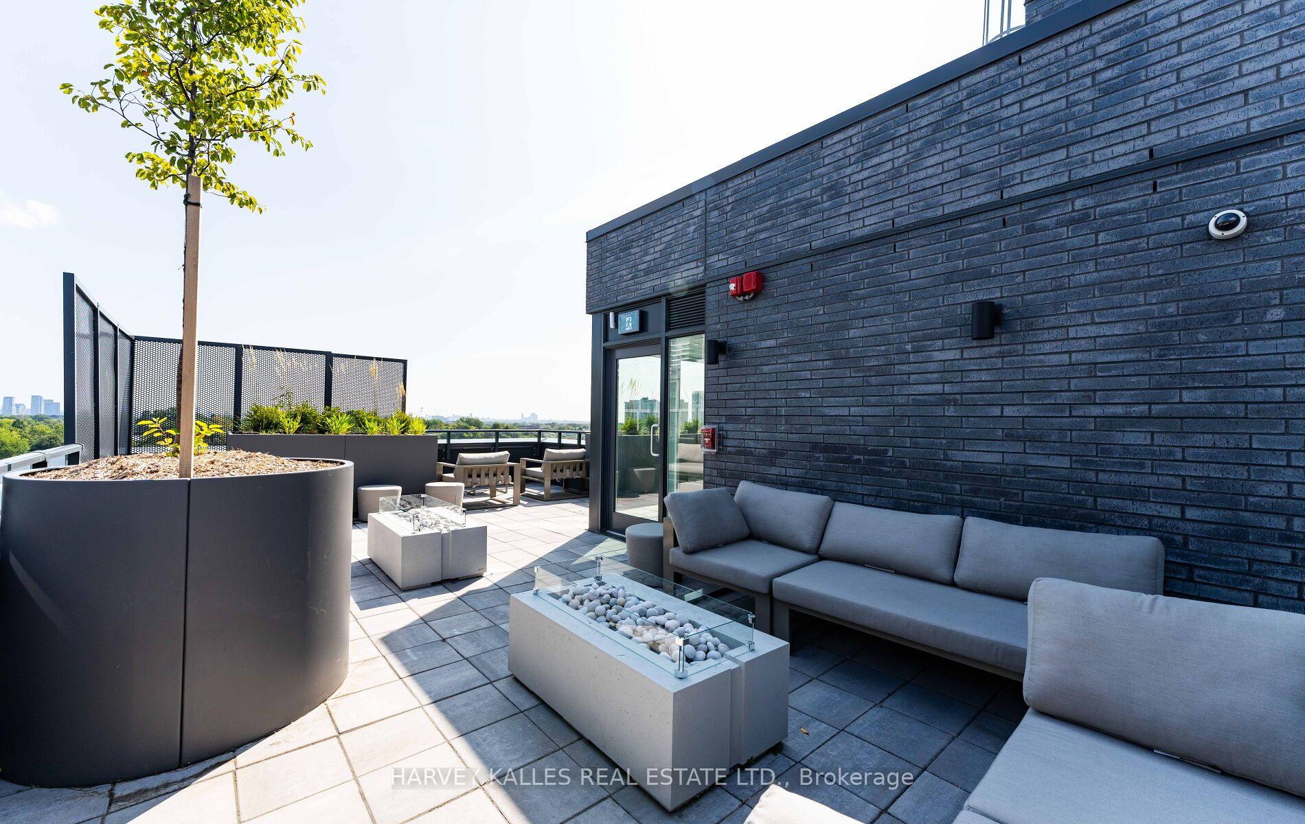 Photo 39 of Unit LPH2, 8 Manor Road, Toronto, Yonge-Eglinton — HOMEH