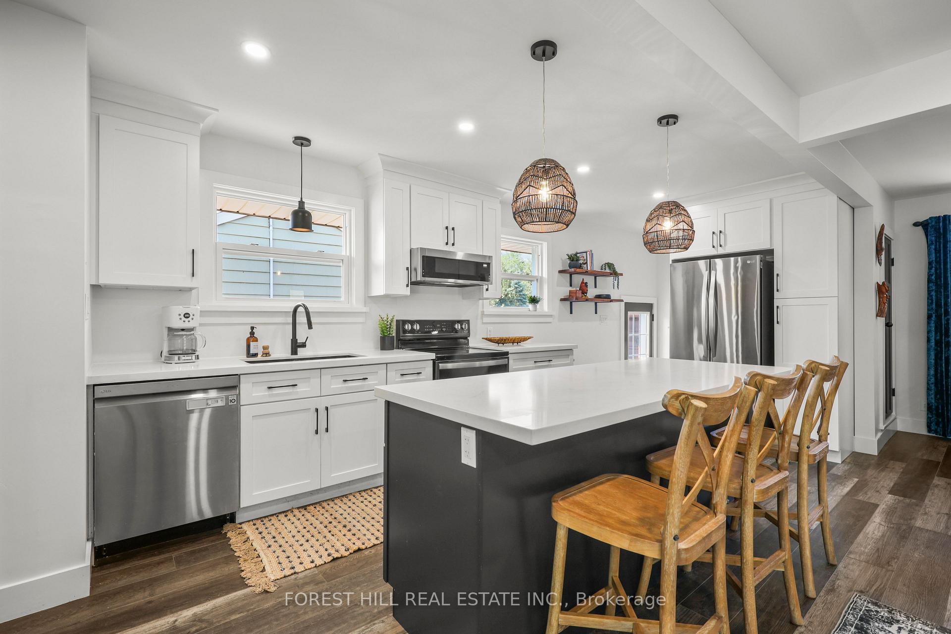 Photo 10 of 203 Merlin Crescent, London, East H — HOMEH