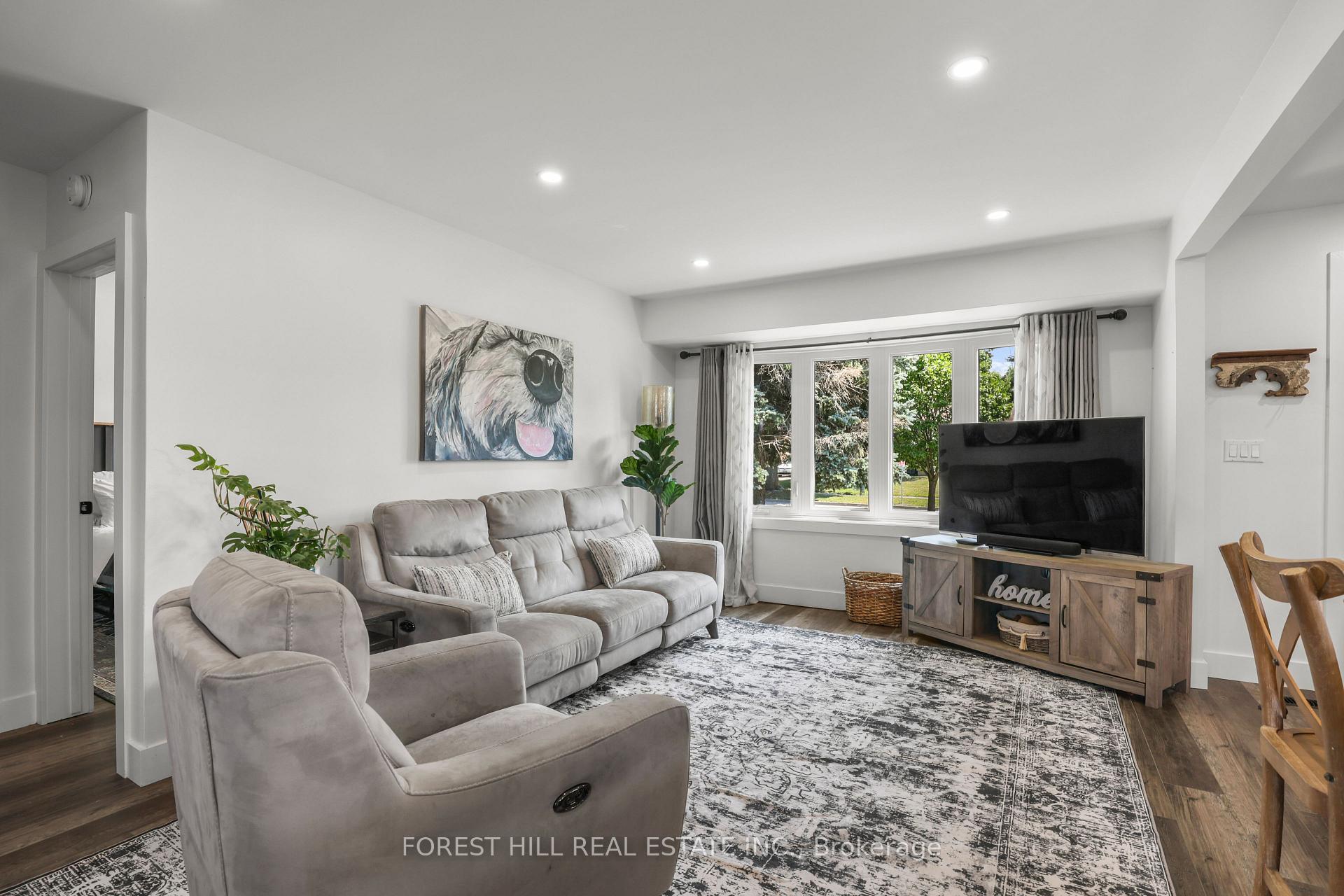 Photo 13 of 203 Merlin Crescent, London, East H — HOMEH