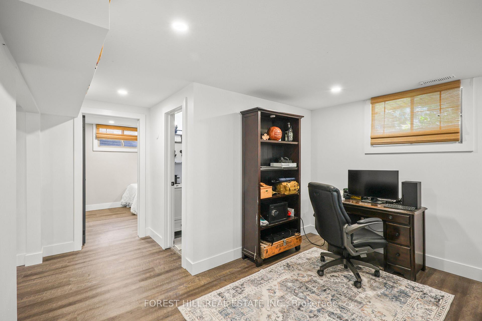 Photo 30 of 203 Merlin Crescent, London, East H — HOMEH
