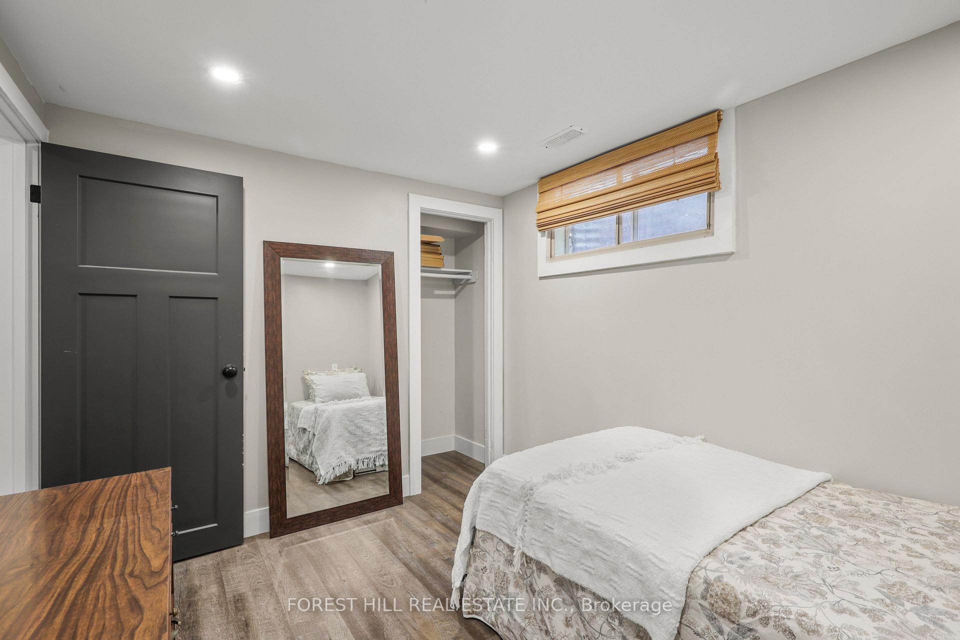 Photo 35 of 203 Merlin Crescent, London, East H — HOMEH