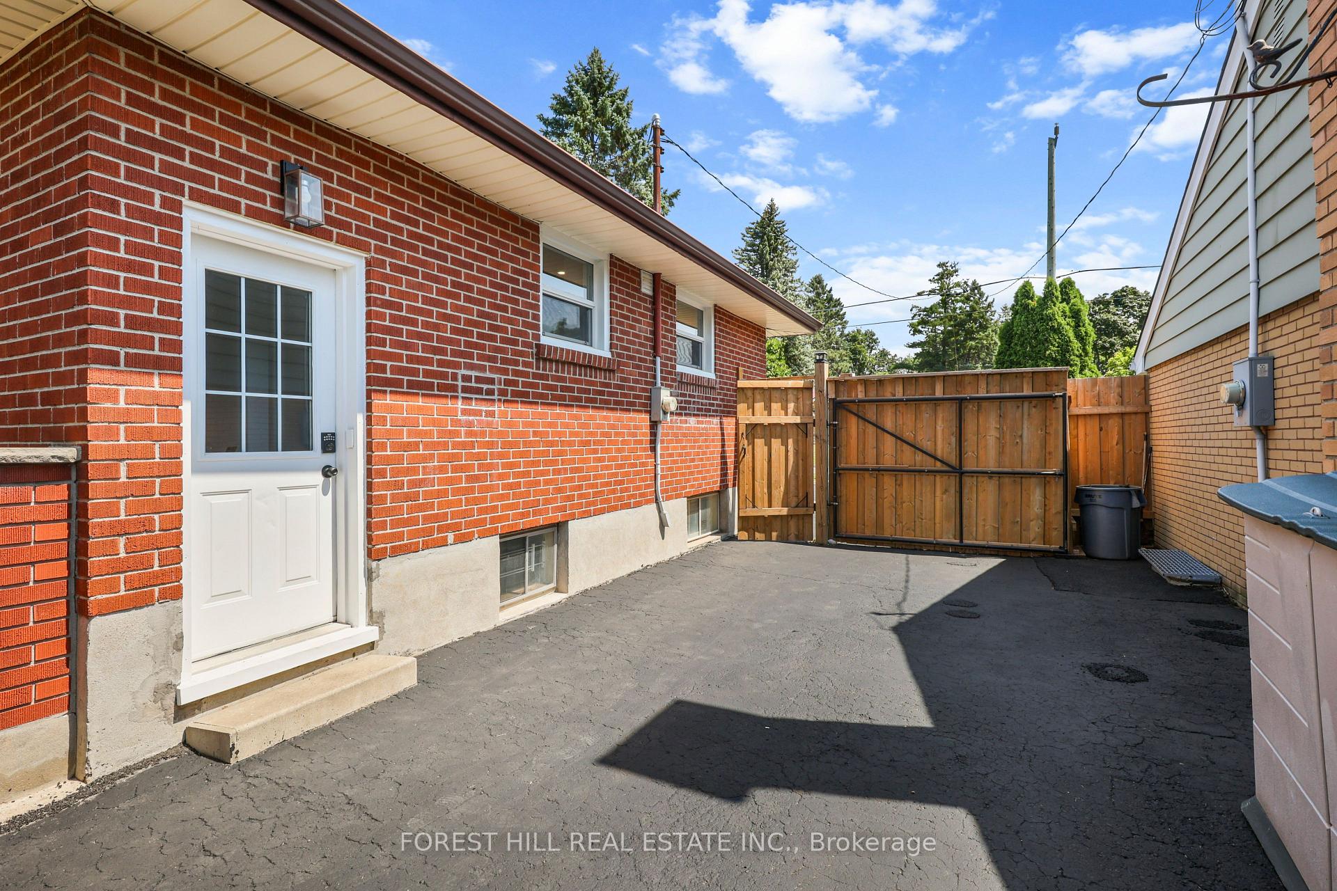 Photo 39 of 203 Merlin Crescent, London, East H — HOMEH