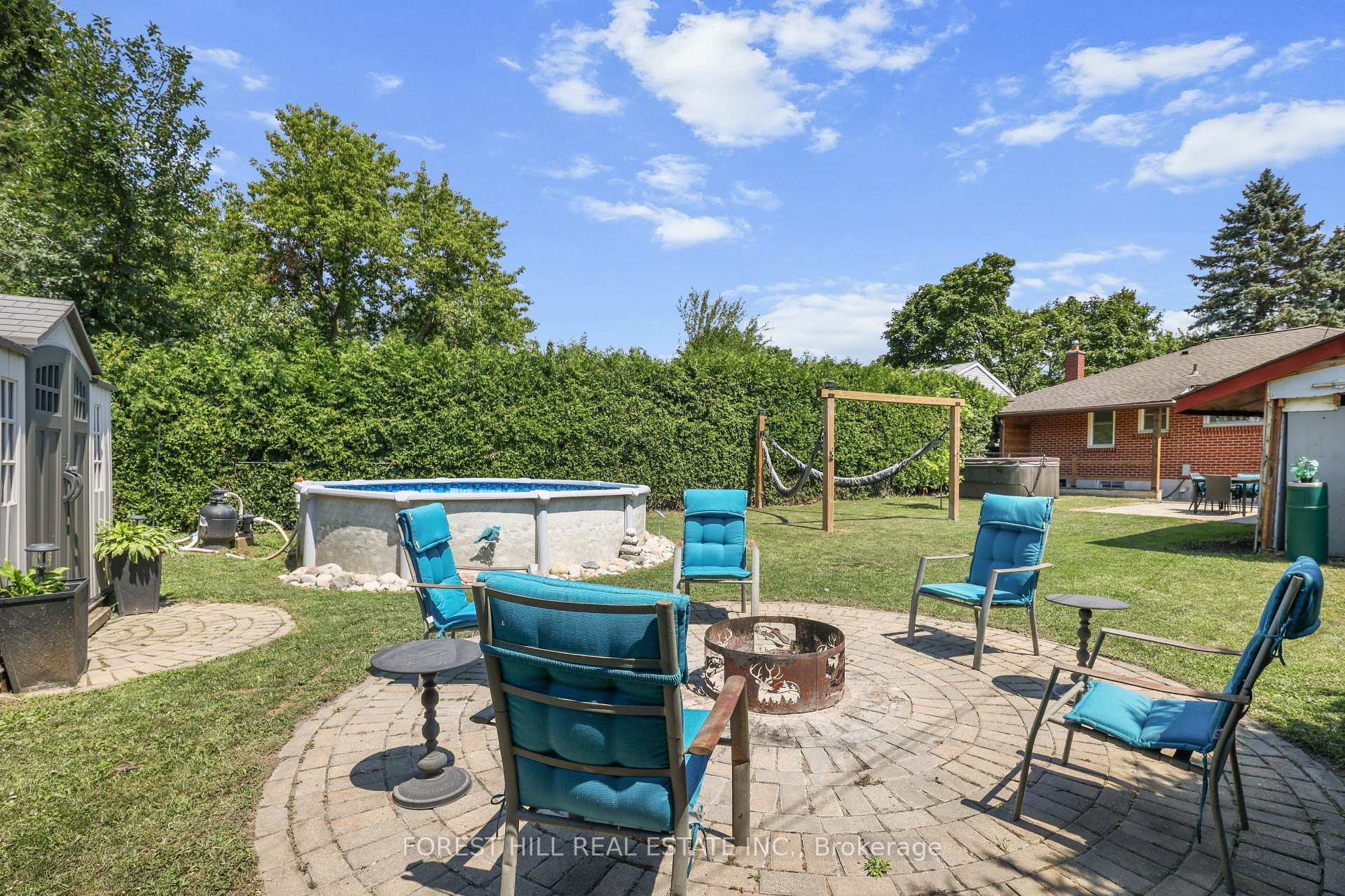 Photo 44 of 203 Merlin Crescent, London, East H — HOMEH