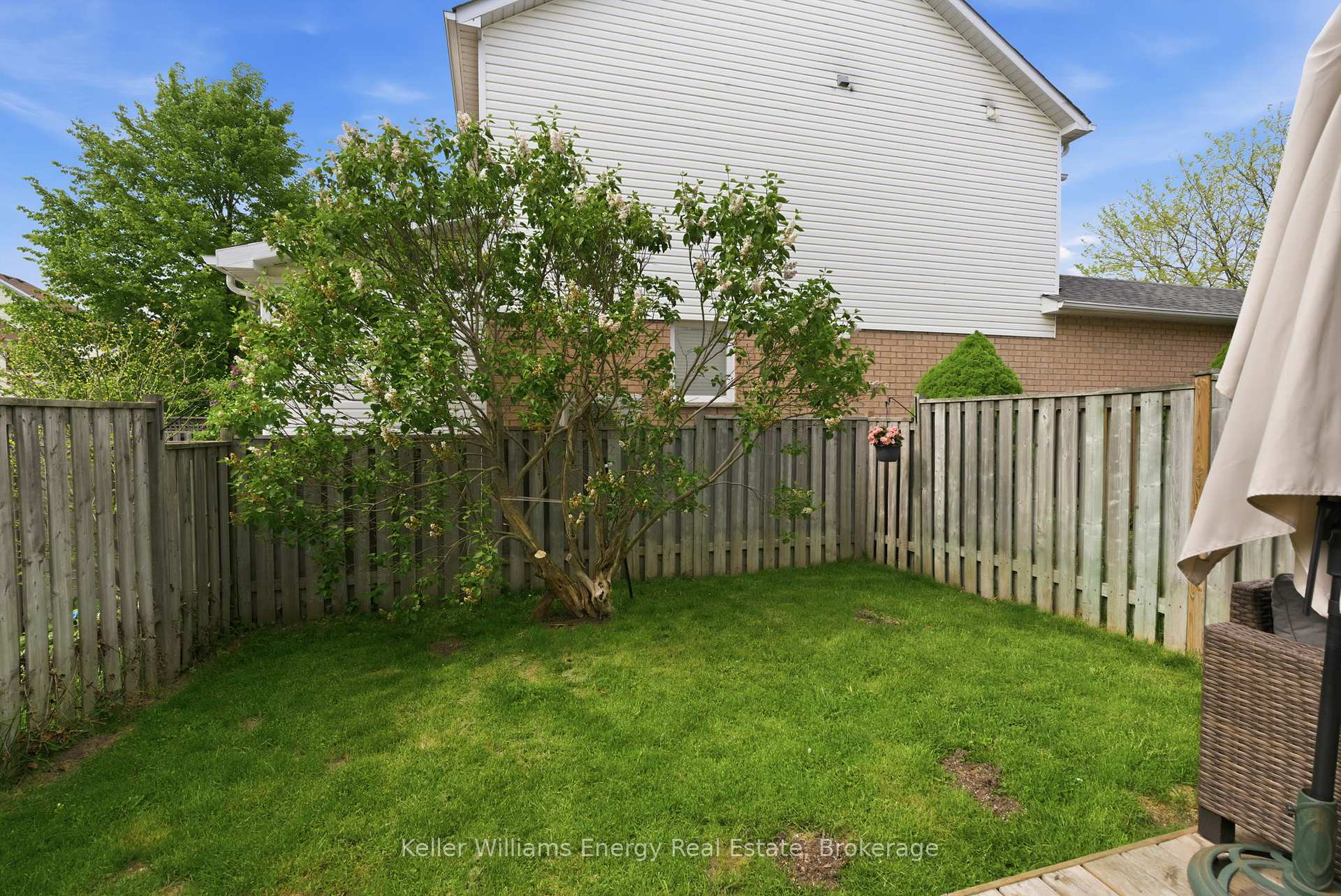 Photo 40 of 42 Cecil Found Crescent, Clarington, Courtice — HOMEH