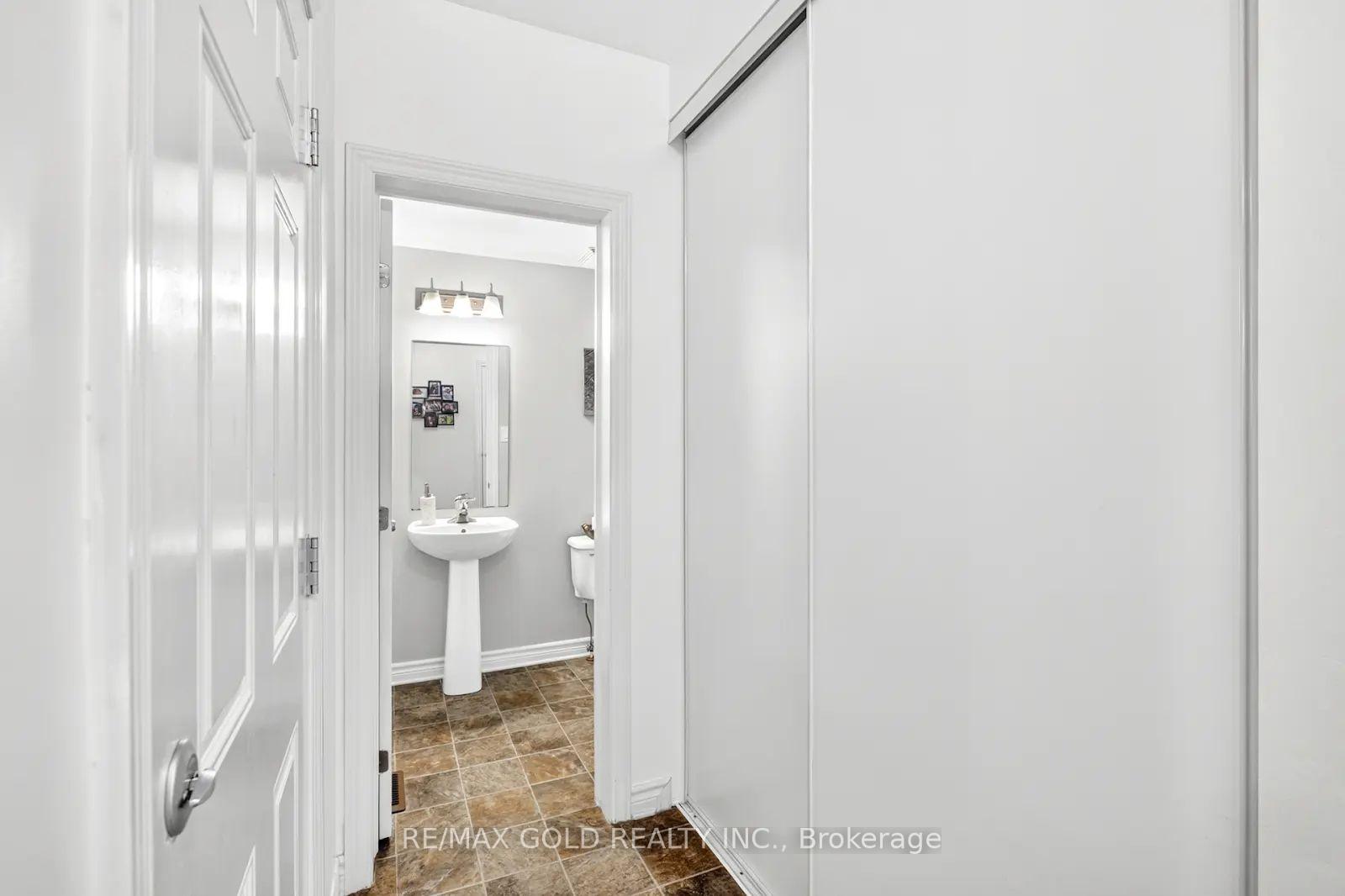 Photo 8 of 106 Thomas Street S, Arnprior, Arnprior — HOMEH