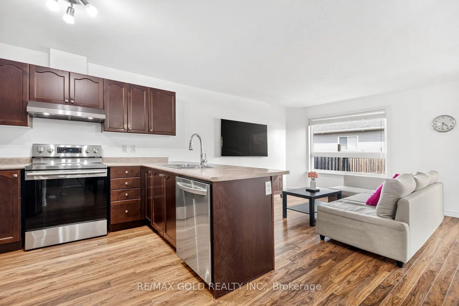 Photo 12 of 106 Thomas Street S, Arnprior, Arnprior — HOMEH