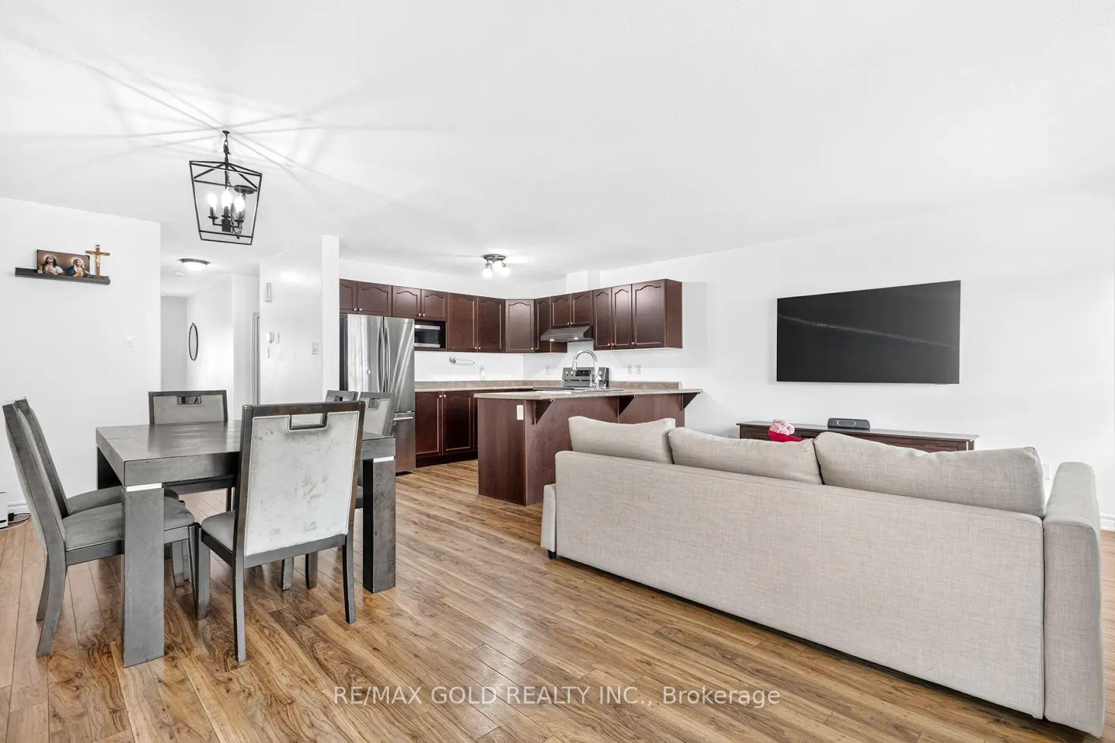 Photo 13 of 106 Thomas Street S, Arnprior, Arnprior — HOMEH