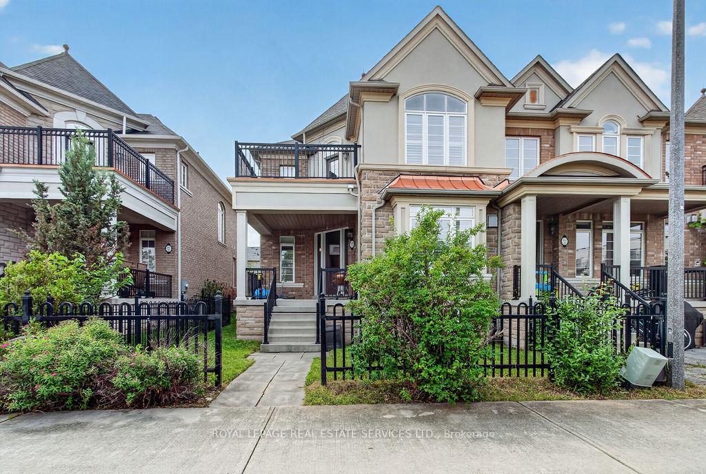 Front of Unit 19, 3045 Gladeside Avenue
