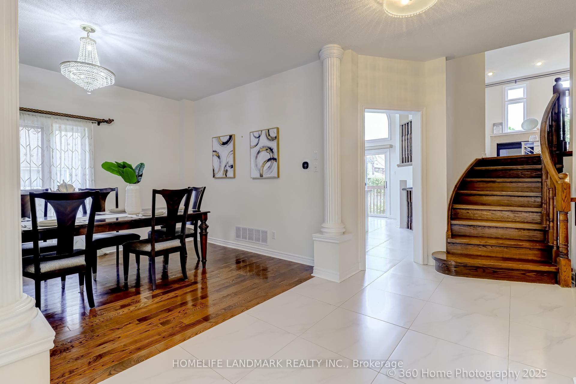 Photo 4 of 211 Frank Endean Road, Richmond Hill, Rouge Woods — HOMEH