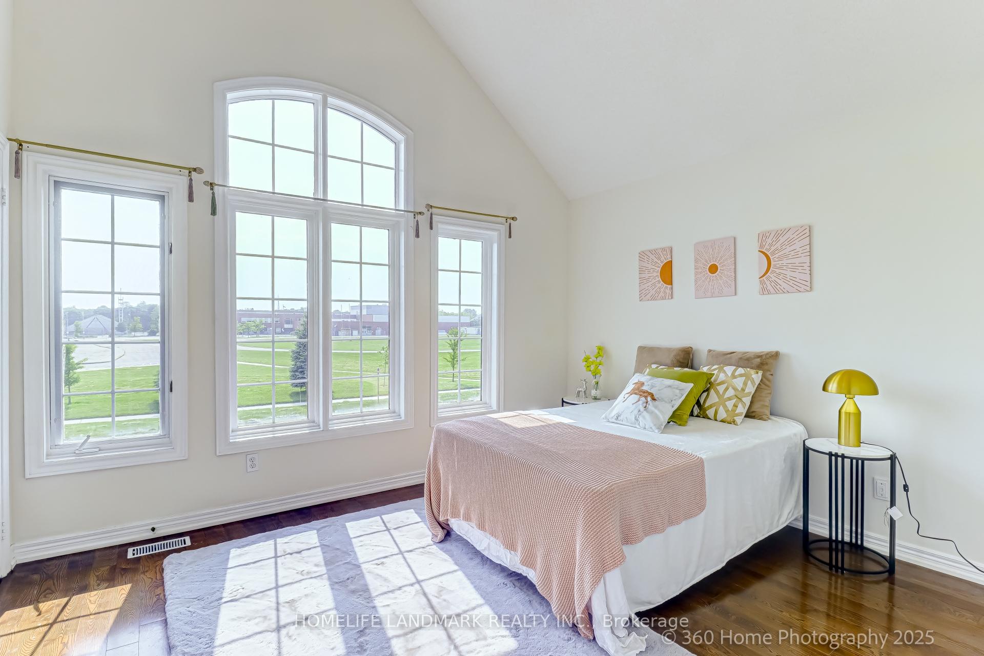Photo 21 of 211 Frank Endean Road, Richmond Hill, Rouge Woods — HOMEH