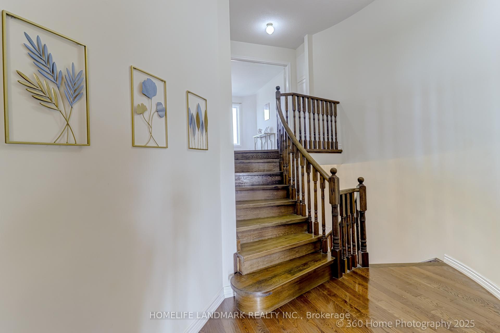 Photo 23 of 211 Frank Endean Road, Richmond Hill, Rouge Woods — HOMEH