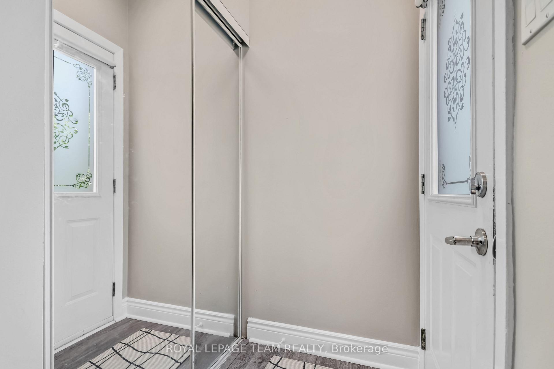 Photo 3 of 38A Forester Crescent, Ottawa, Westcliffe Estates — HOMEH