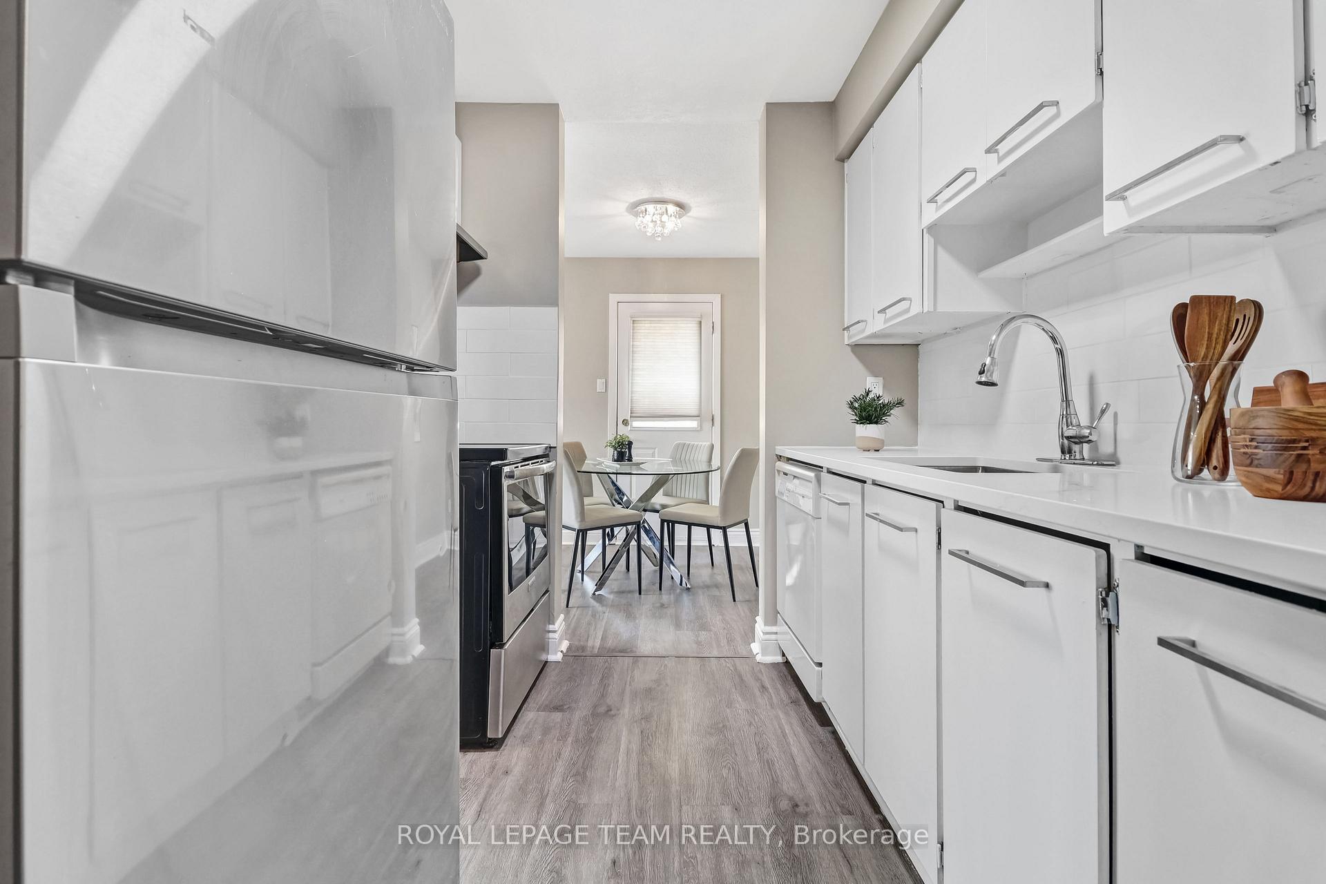 Photo 9 of 38A Forester Crescent, Ottawa, Westcliffe Estates — HOMEH
