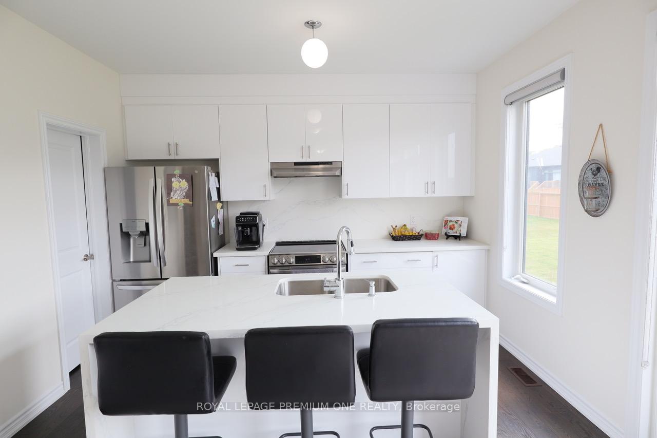 Photo 19 of 13 Simona Avenue, Wasaga Beach — HOMEH