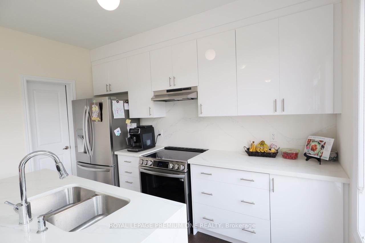 Photo 21 of 13 Simona Avenue, Wasaga Beach — HOMEH