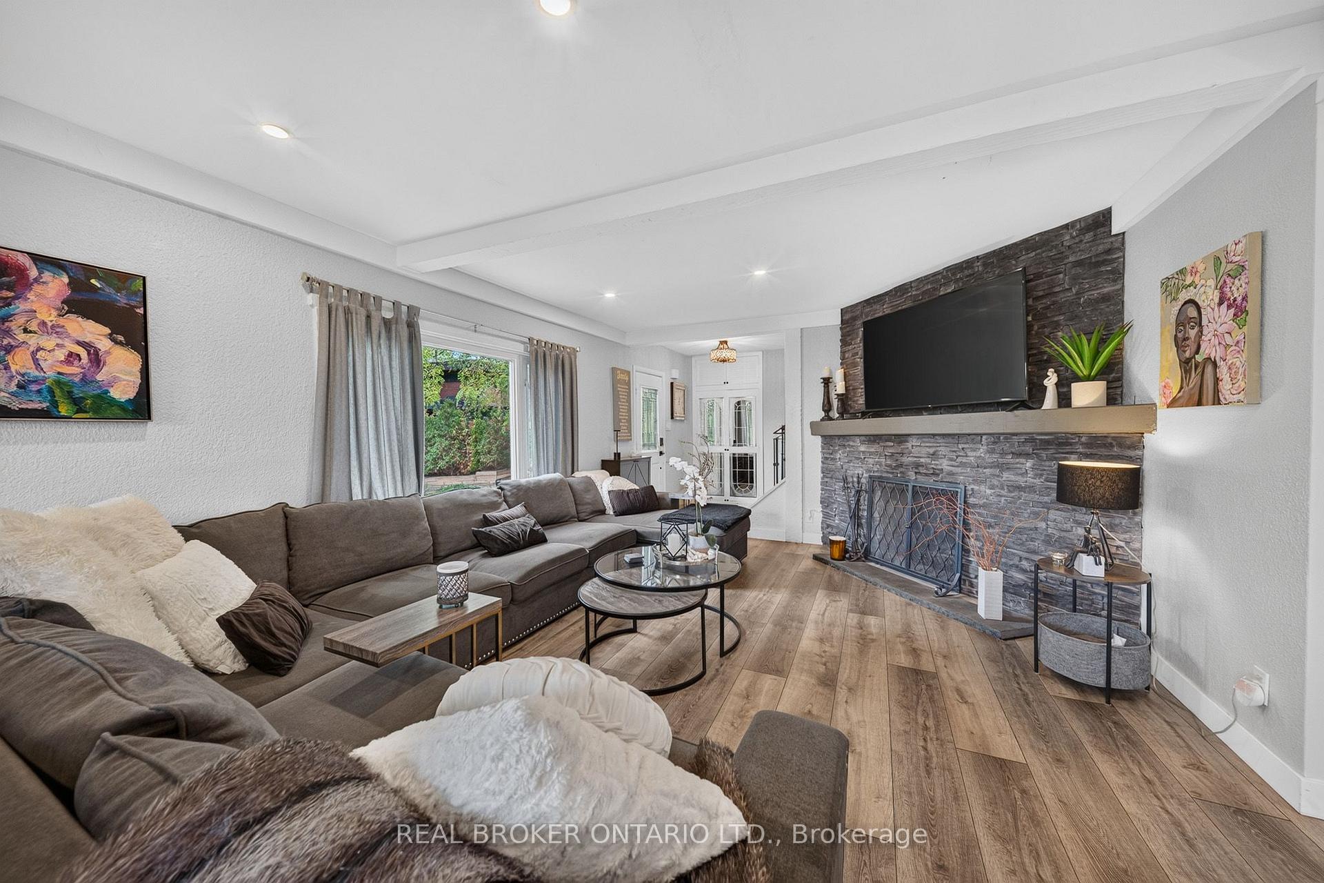 Photo 23 of 413 Indian Road, Burlington, LaSalle — HOMEH
