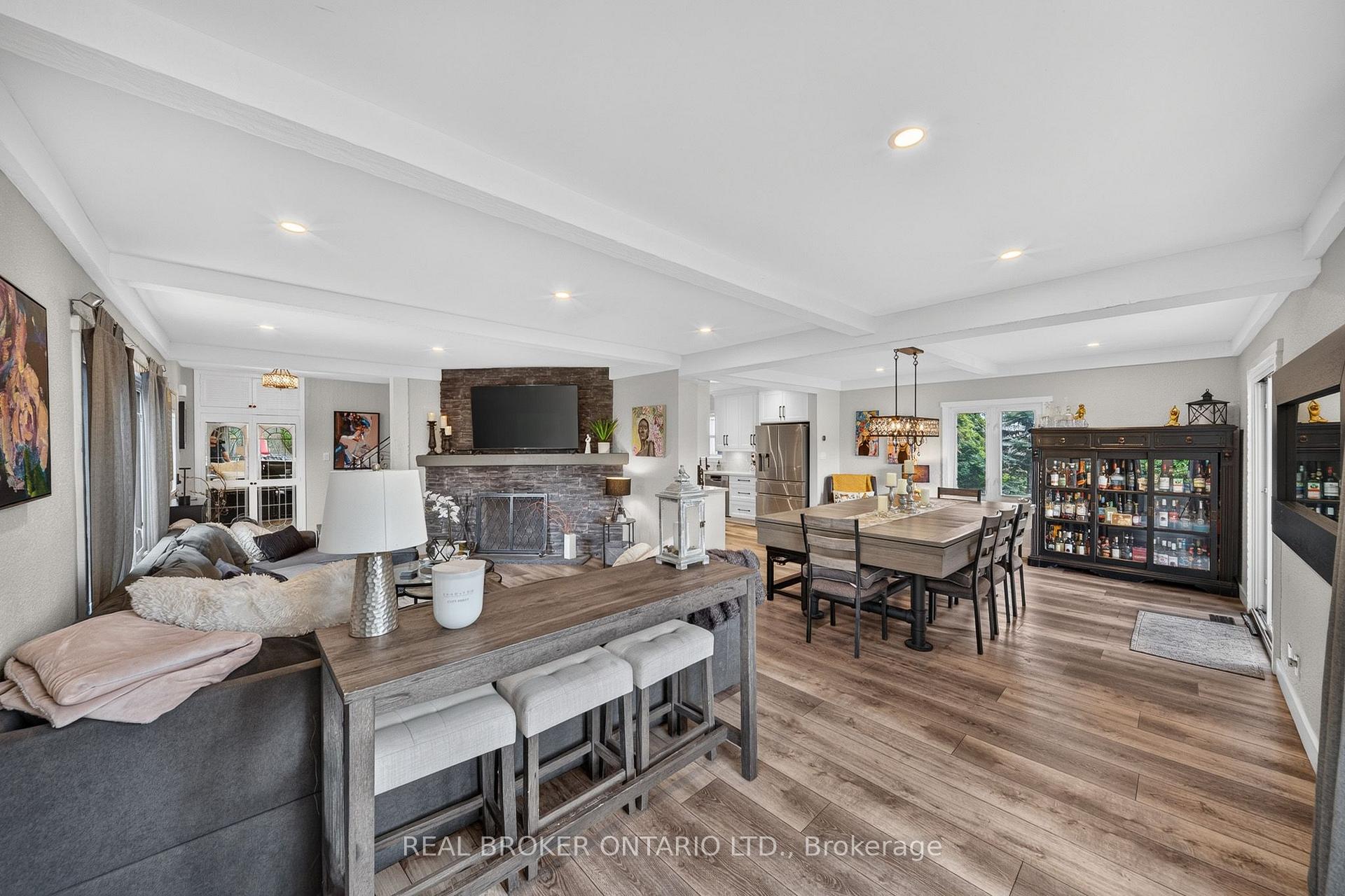 Photo 24 of 413 Indian Road, Burlington, LaSalle — HOMEH