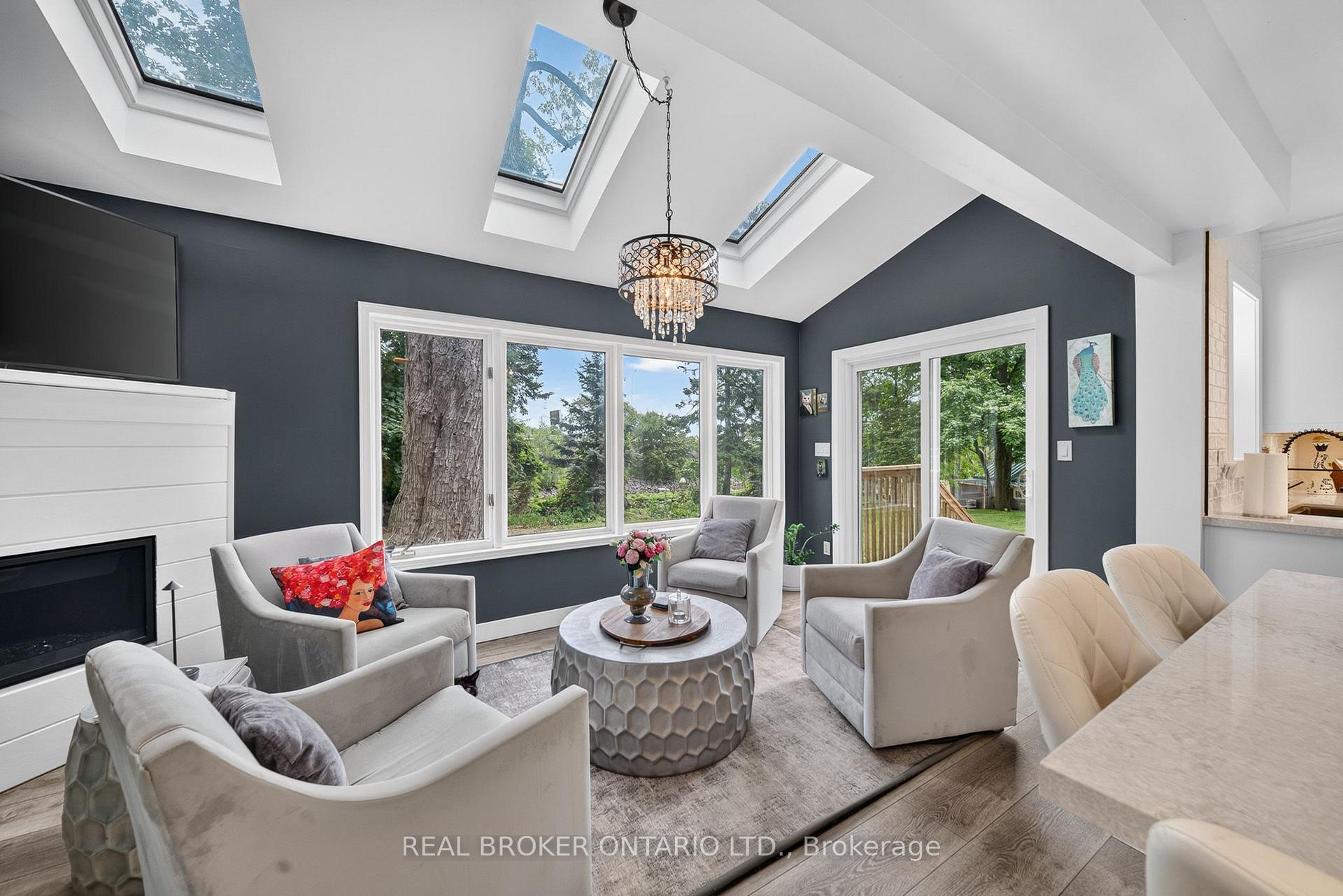 Photo 35 of 413 Indian Road, Burlington, LaSalle — HOMEH