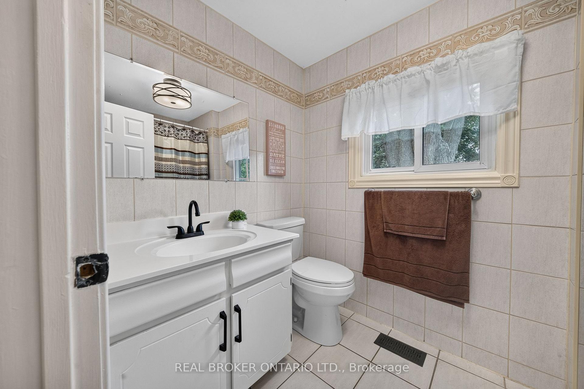 Photo 46 of 413 Indian Road, Burlington, LaSalle — HOMEH