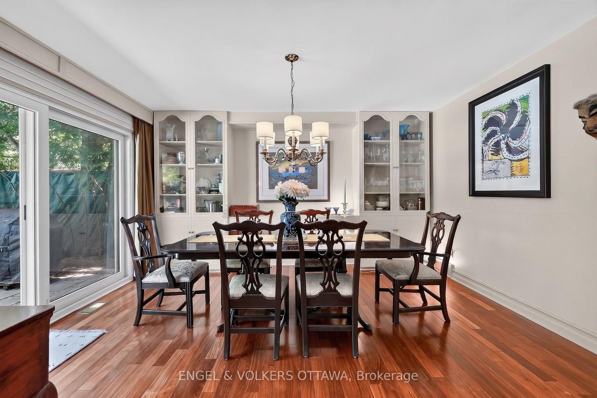 Photo 9 of 1907 Fairmeadow Crescent, Ottawa, Guildwood Estates - Urbandale Acres — HOMEH