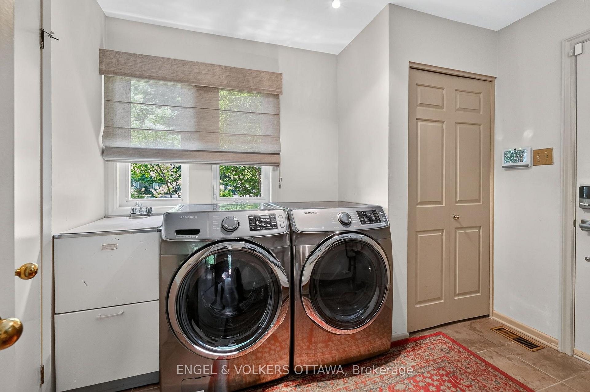 Photo 17 of 1907 Fairmeadow Crescent, Ottawa, Guildwood Estates - Urbandale Acres — HOMEH