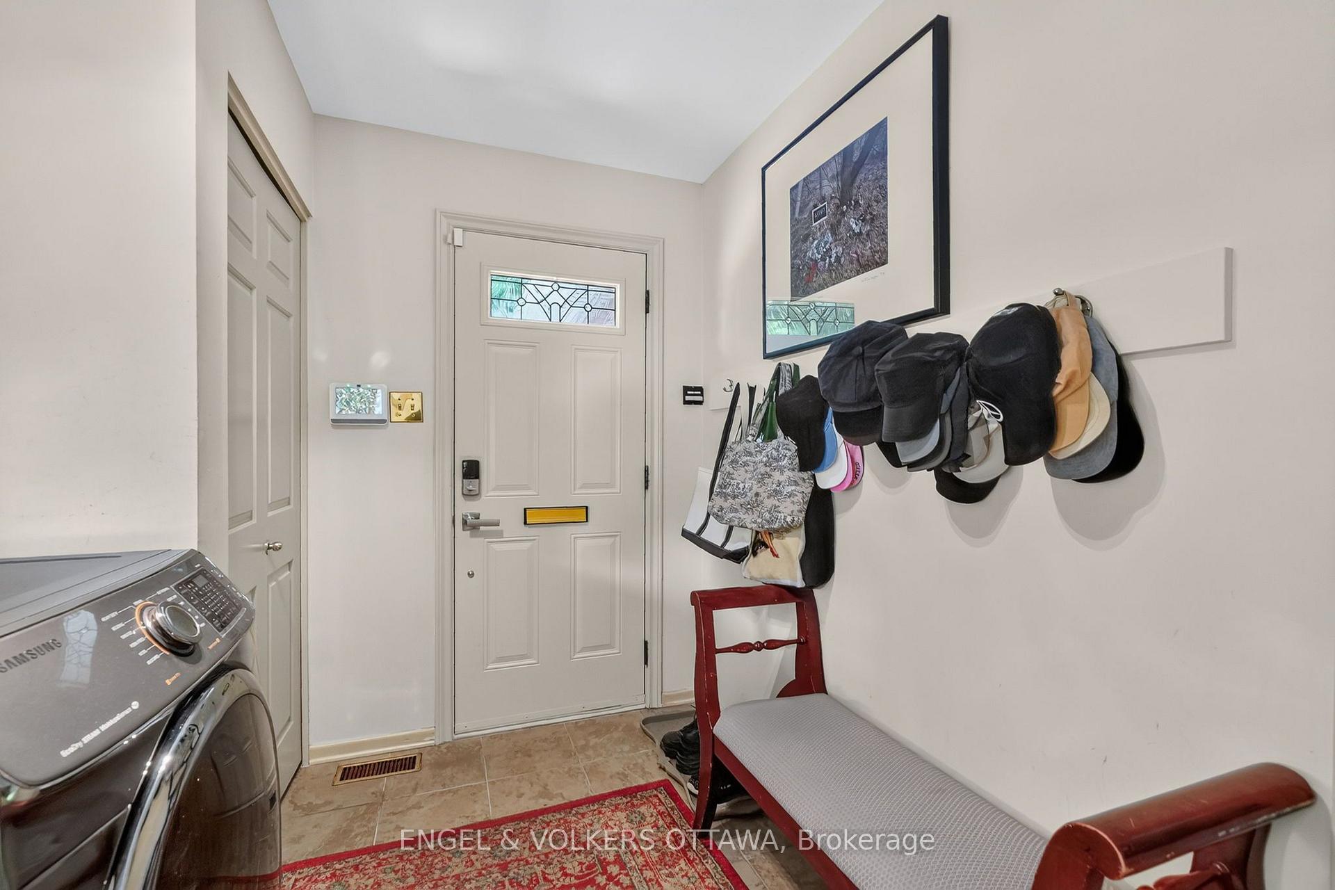 Photo 18 of 1907 Fairmeadow Crescent, Ottawa, Guildwood Estates - Urbandale Acres — HOMEH