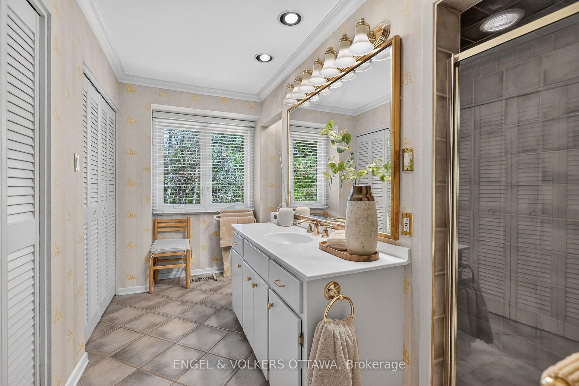 Photo 23 of 1907 Fairmeadow Crescent, Ottawa, Guildwood Estates - Urbandale Acres — HOMEH