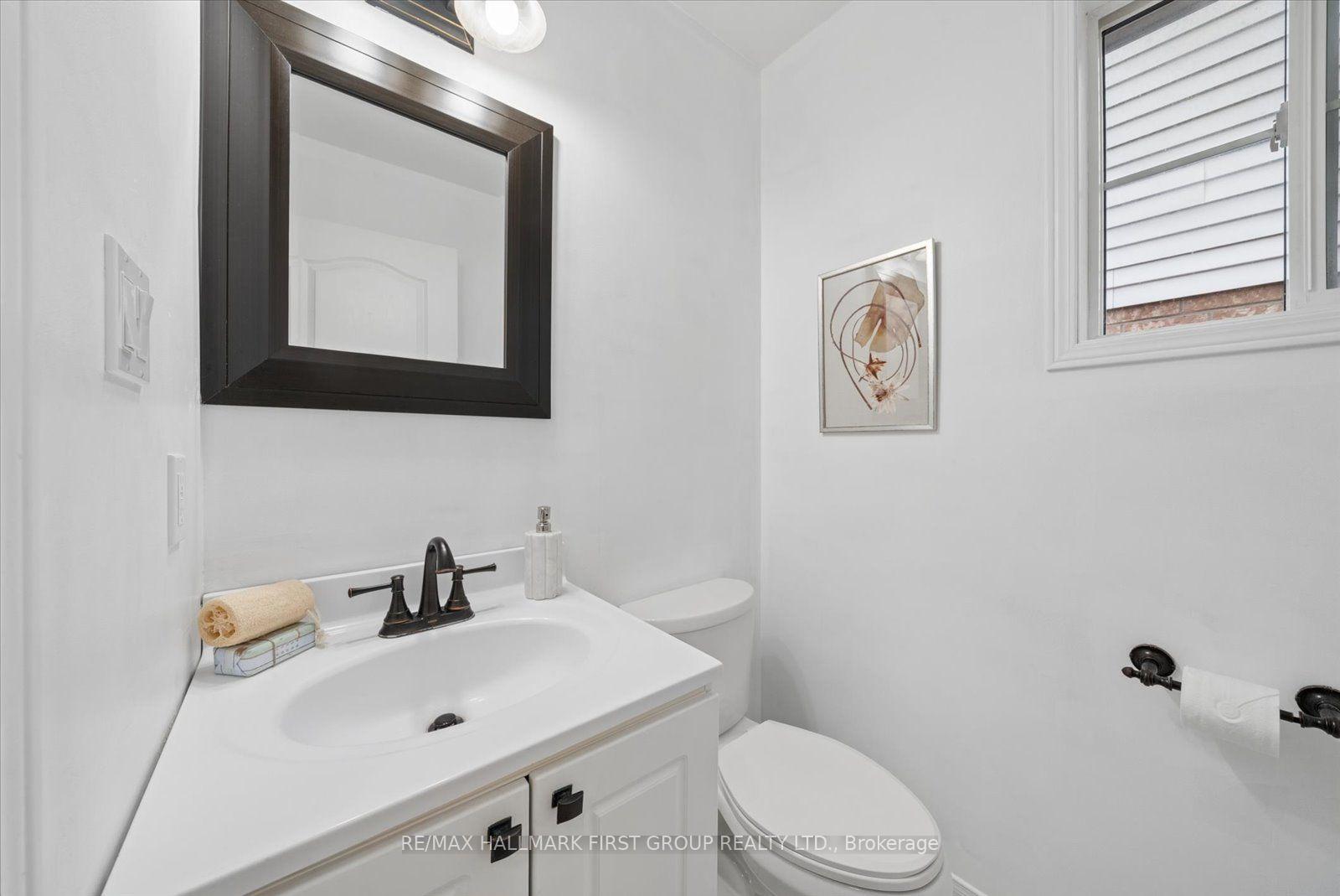 Photo 23 of 67 Epps Crescent, Ajax, Central — HOMEH