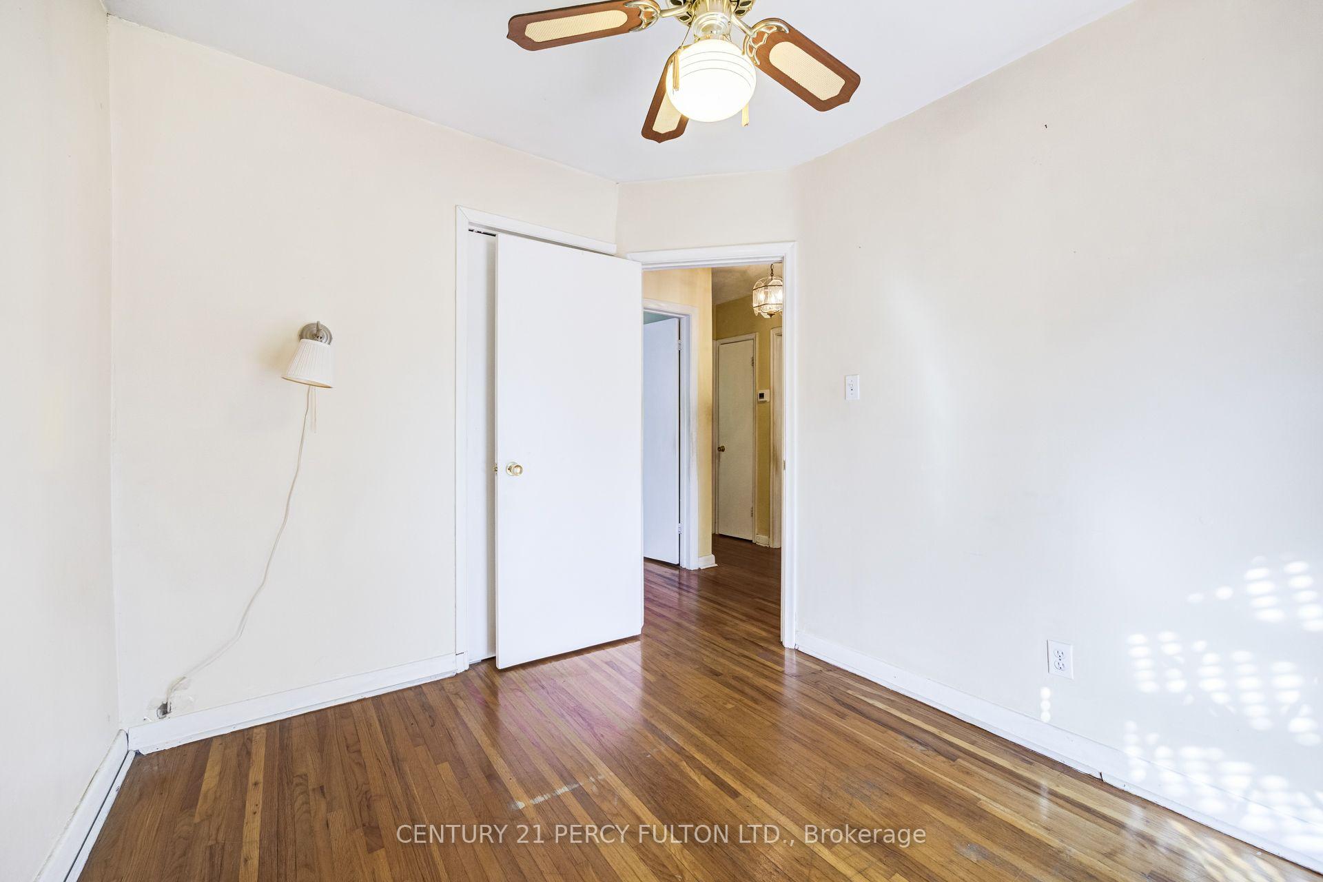 Photo 20 of 23 Shier Drive, Scarborough, Woburn — HOMEH