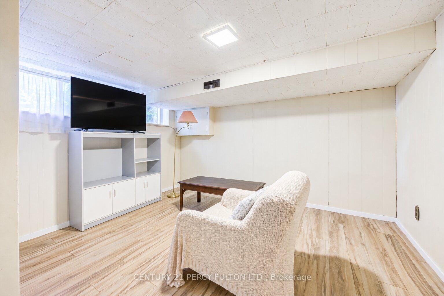 Photo 23 of 23 Shier Drive, Scarborough, Woburn — HOMEH